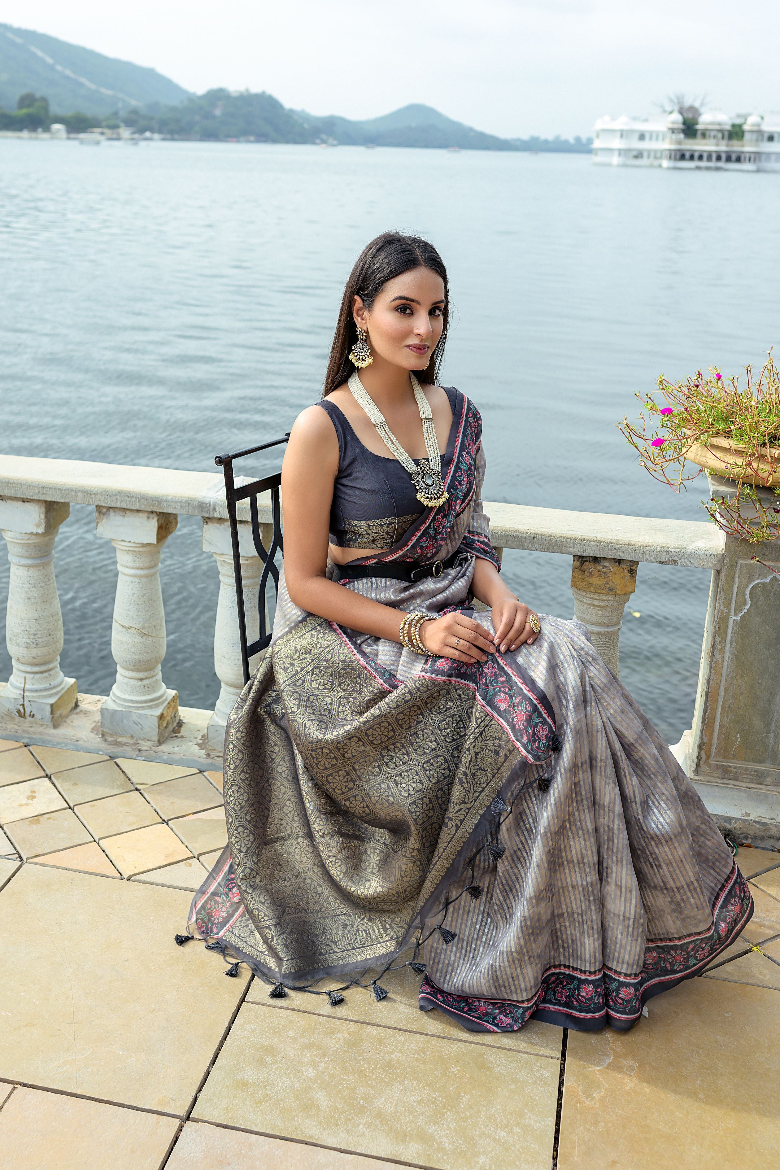 Ehtnic Woven Designer Soft Silk Saree In Grey With Elegant Print Work