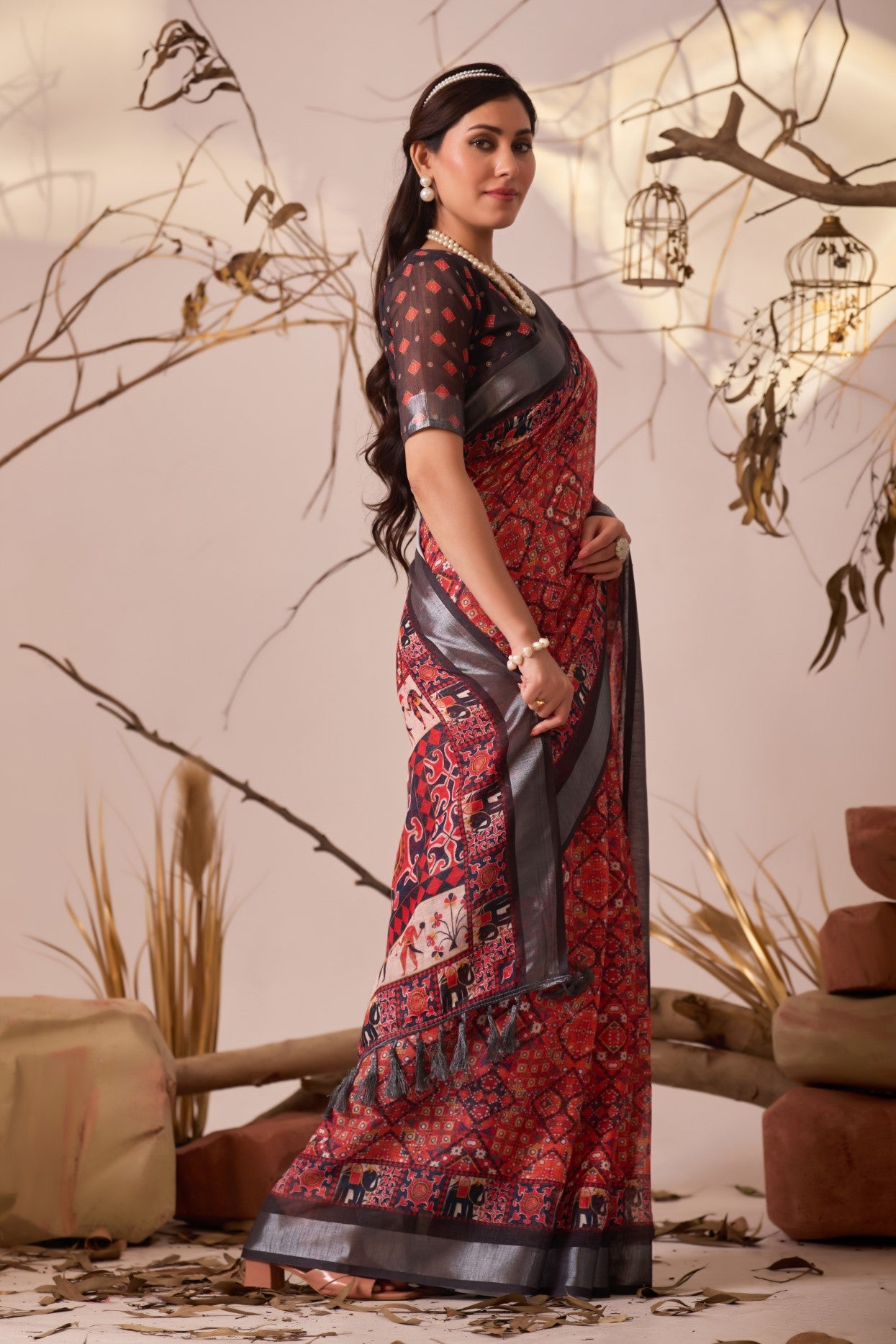 Gajri Linen Cotton Saree With Digital Printed Elegant Traditional Design