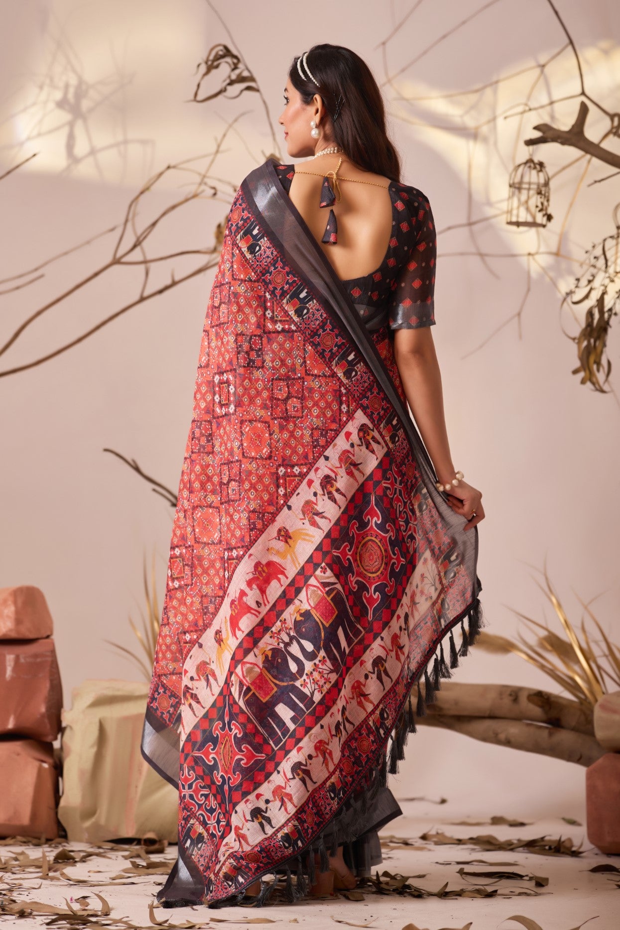 Gajri Linen Cotton Saree With Digital Printed Elegant Traditional Design