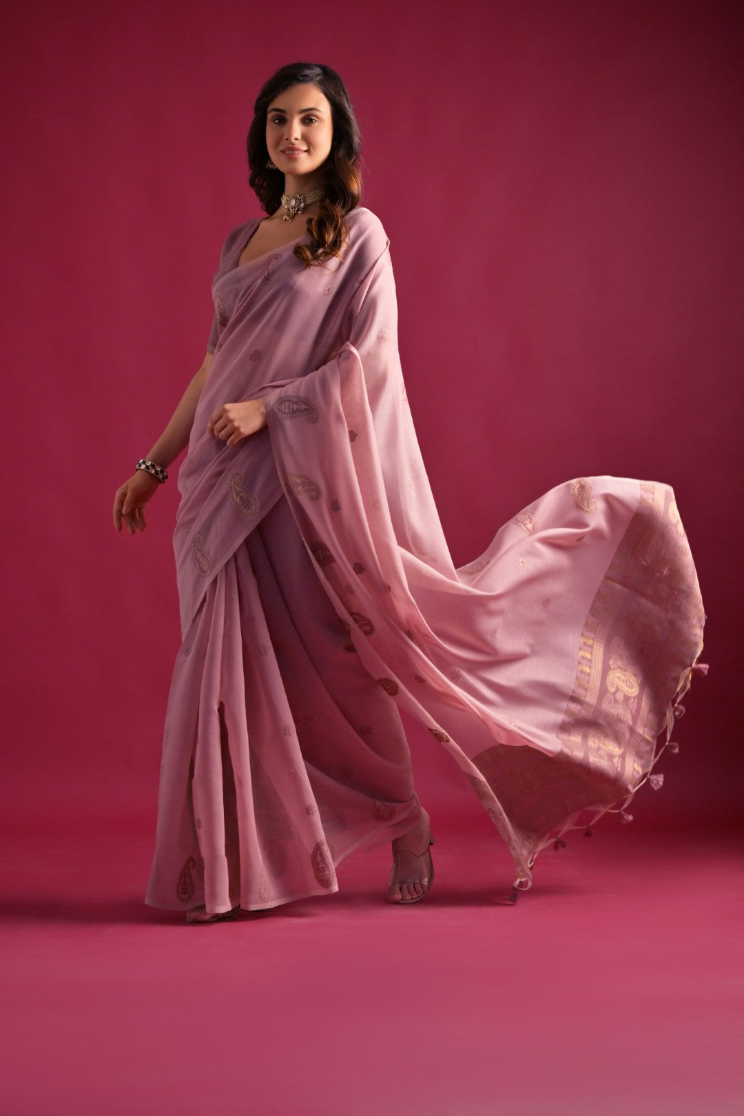 Gajri Mul Cotton Saree with Keri Pallu and Butti Weaves