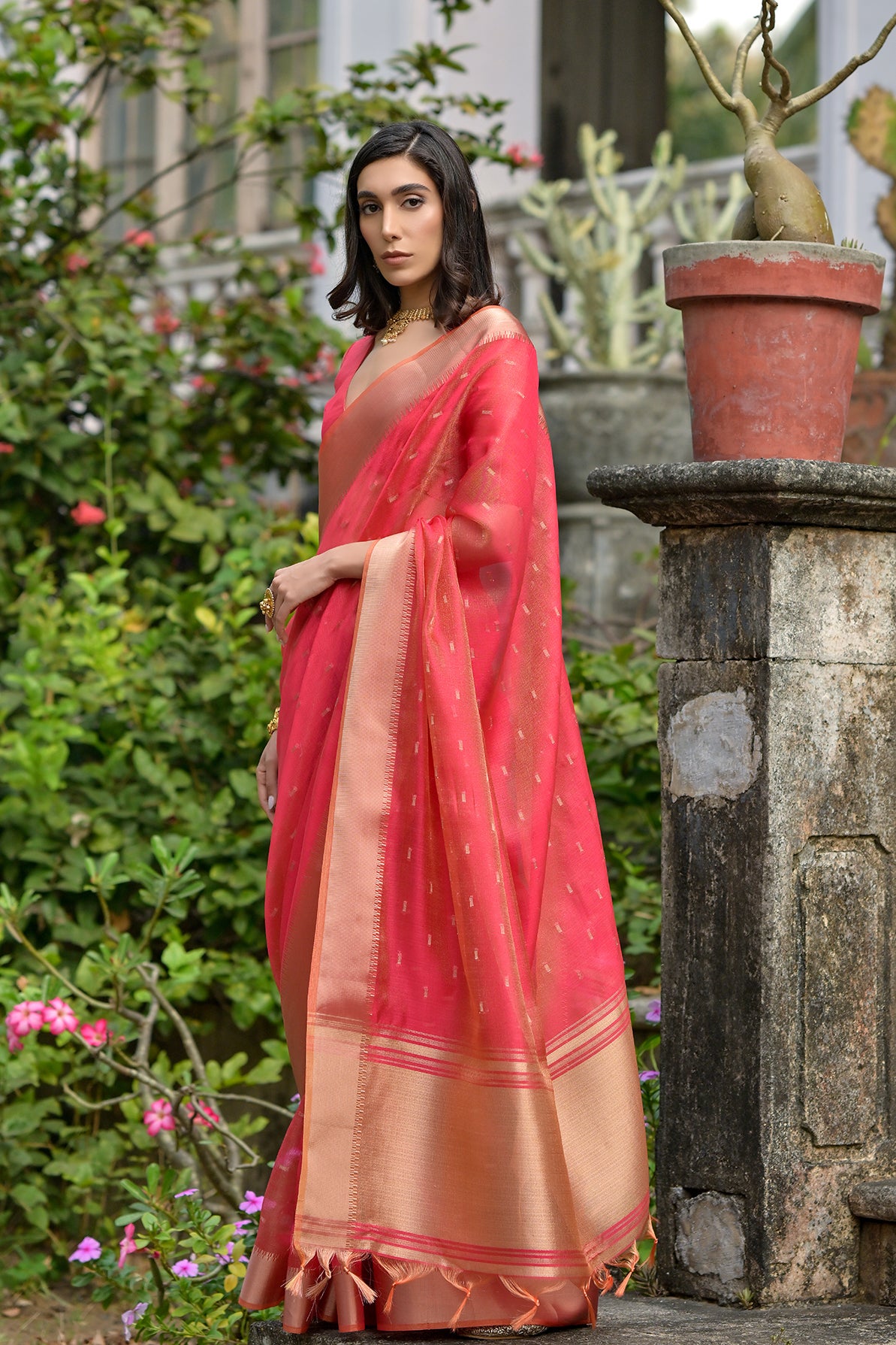 Gajri Soft Tussar Silk Saree with Butti and Zari Pallu