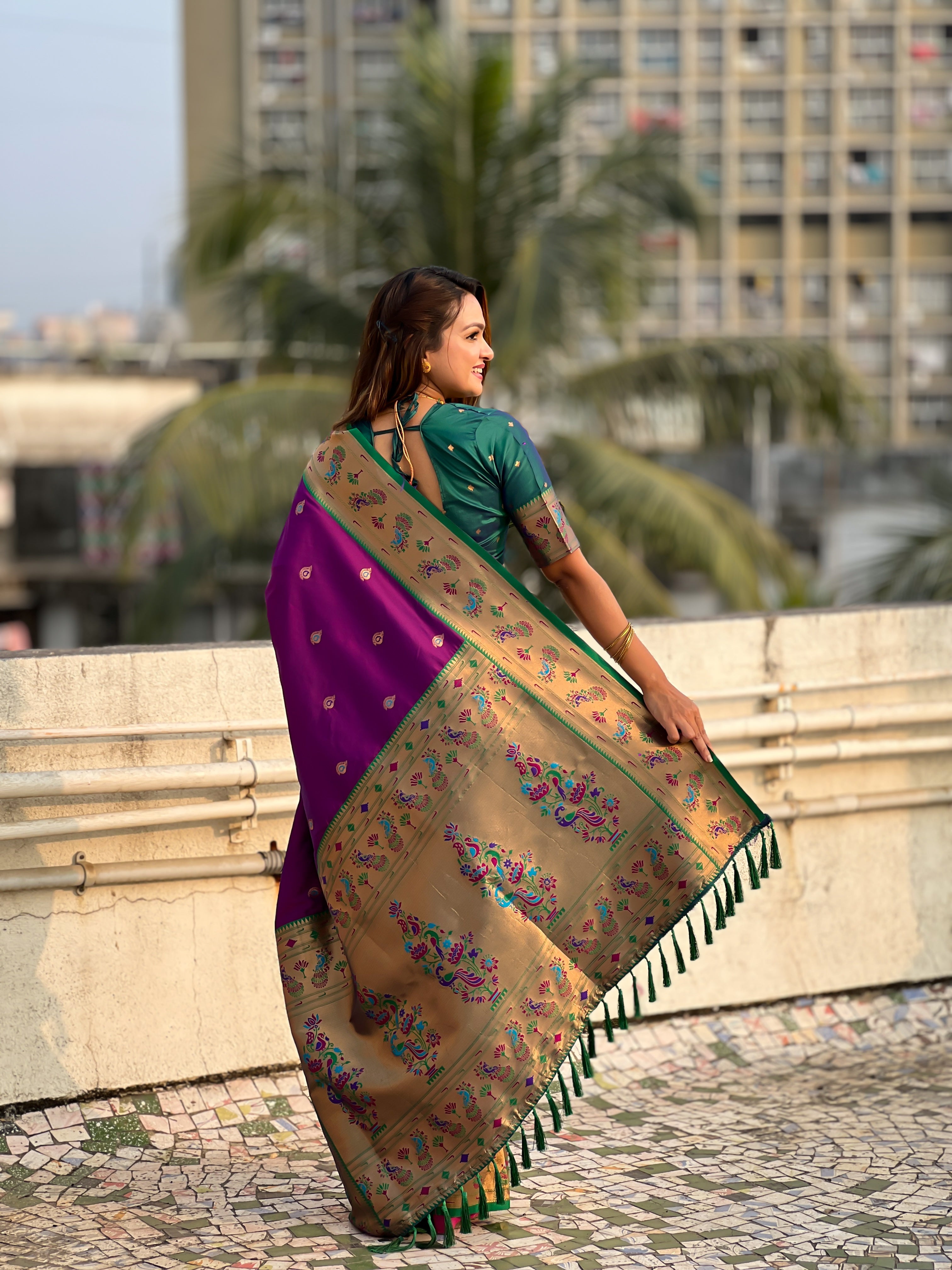 Glamorous Weaving Meenakari Designer Soft Silk Ethnic Partywear Purple Saree