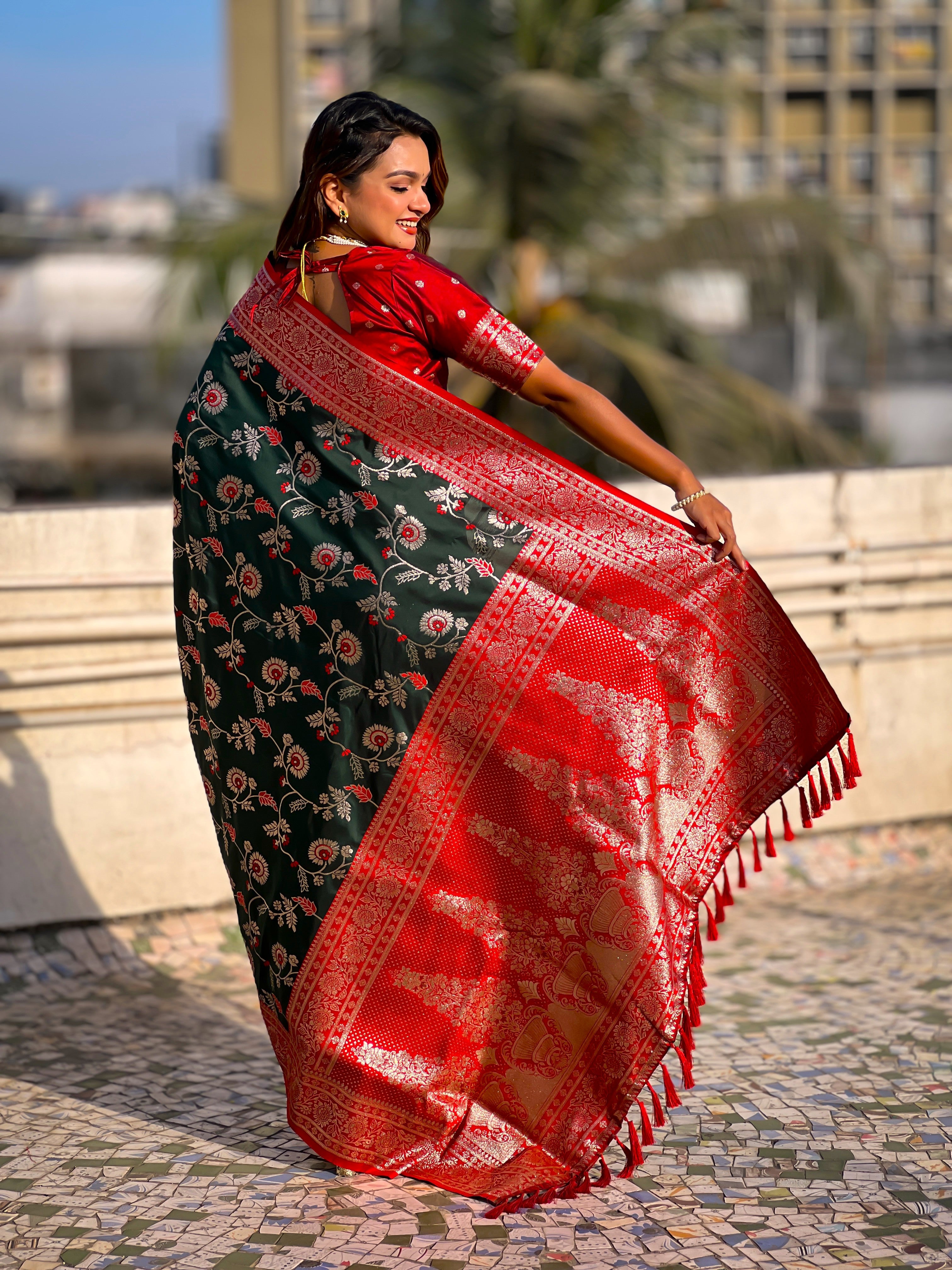 Green Banarasi Silk Weaving Meenakari Designer Heavy Looks Saree