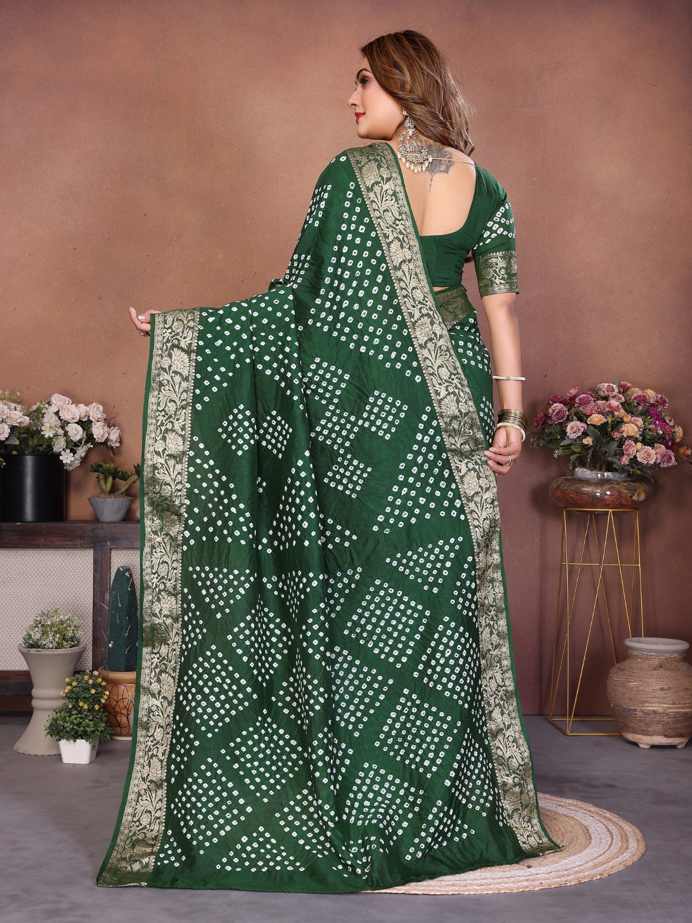 Green Pure Dola Silk Saree With Handmade Original Bandhej
