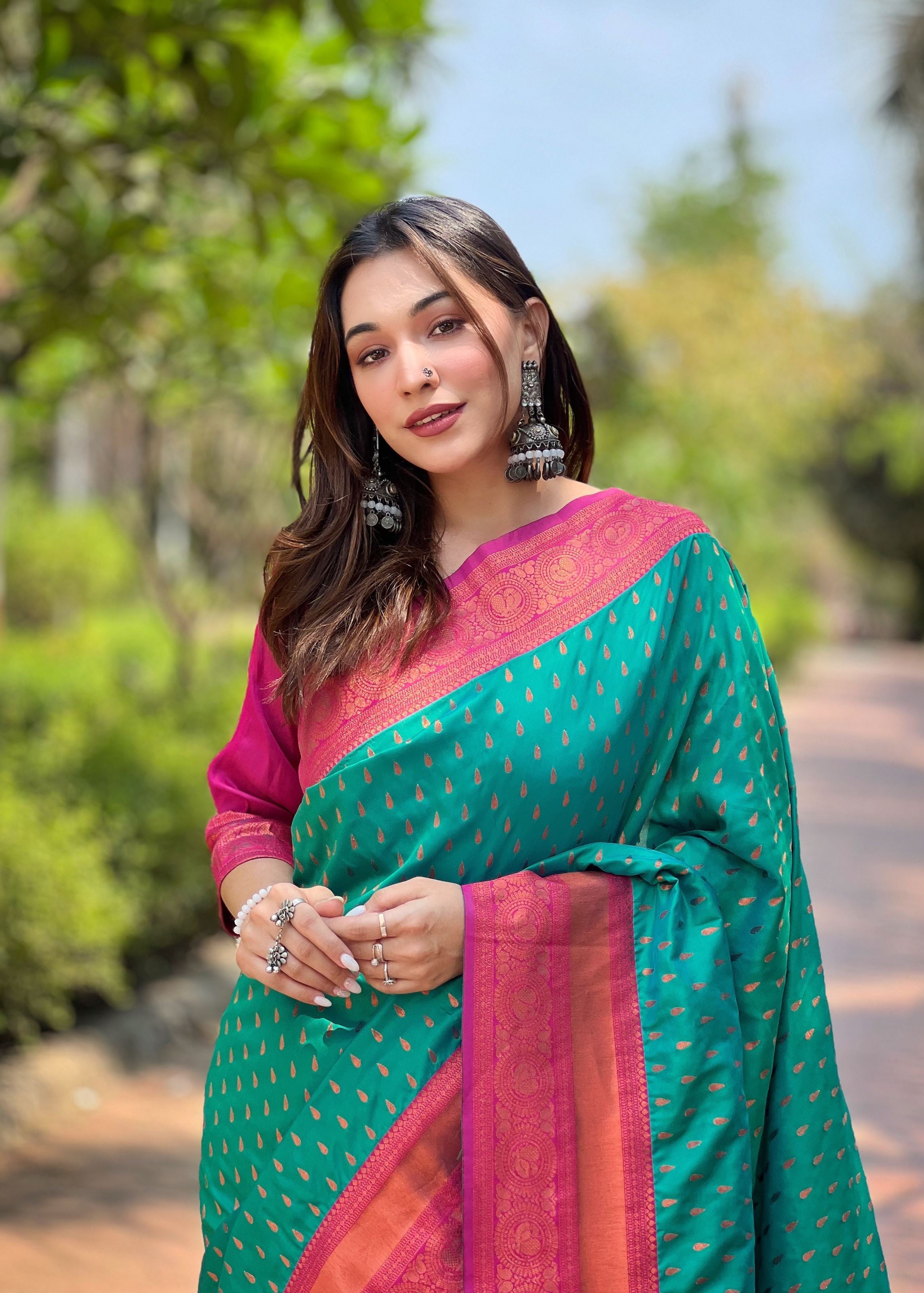 Green Silk Blend Saree With Woven Work