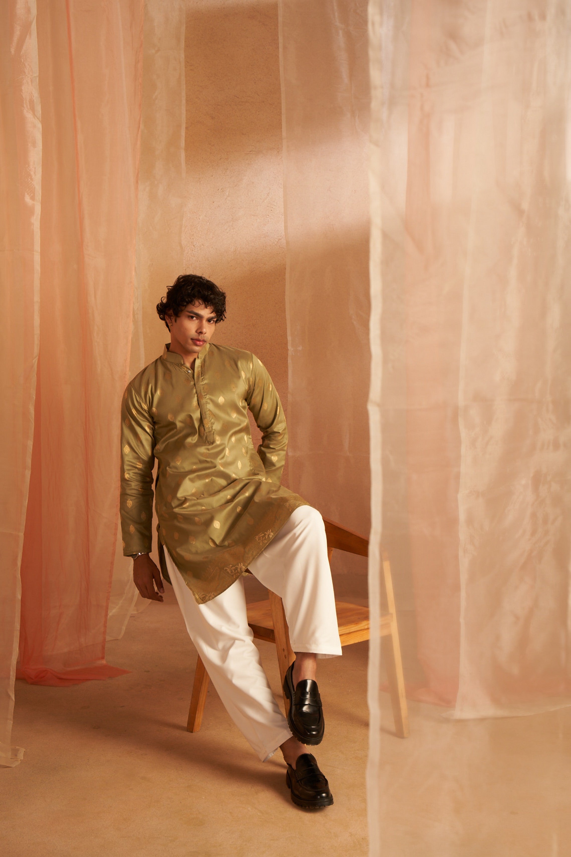 Green Viscose Wevon Kurta Payjama – Bold and Modern Traditionalwear