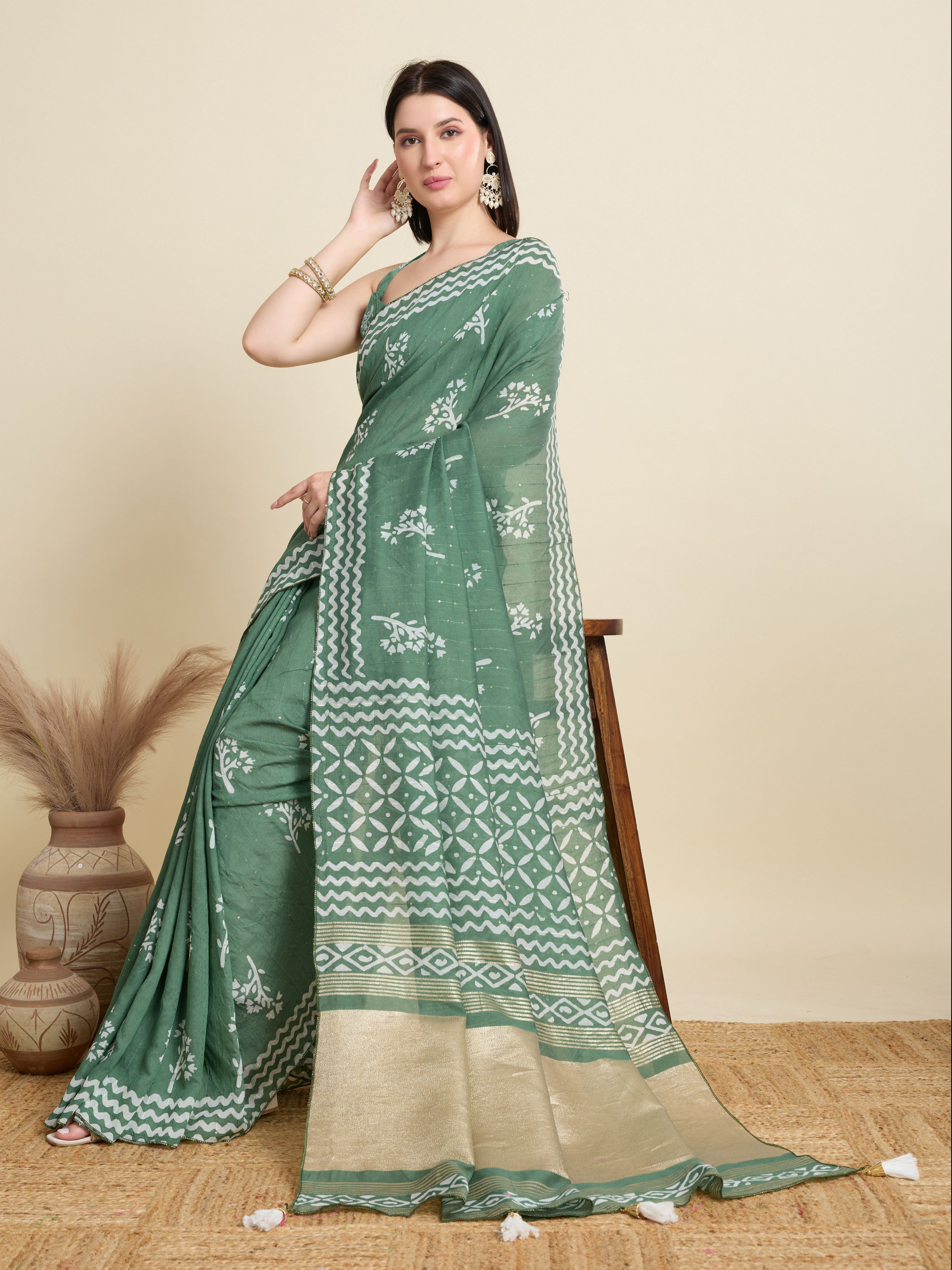 Grey Blended Cotton Ethnic Festive Saree