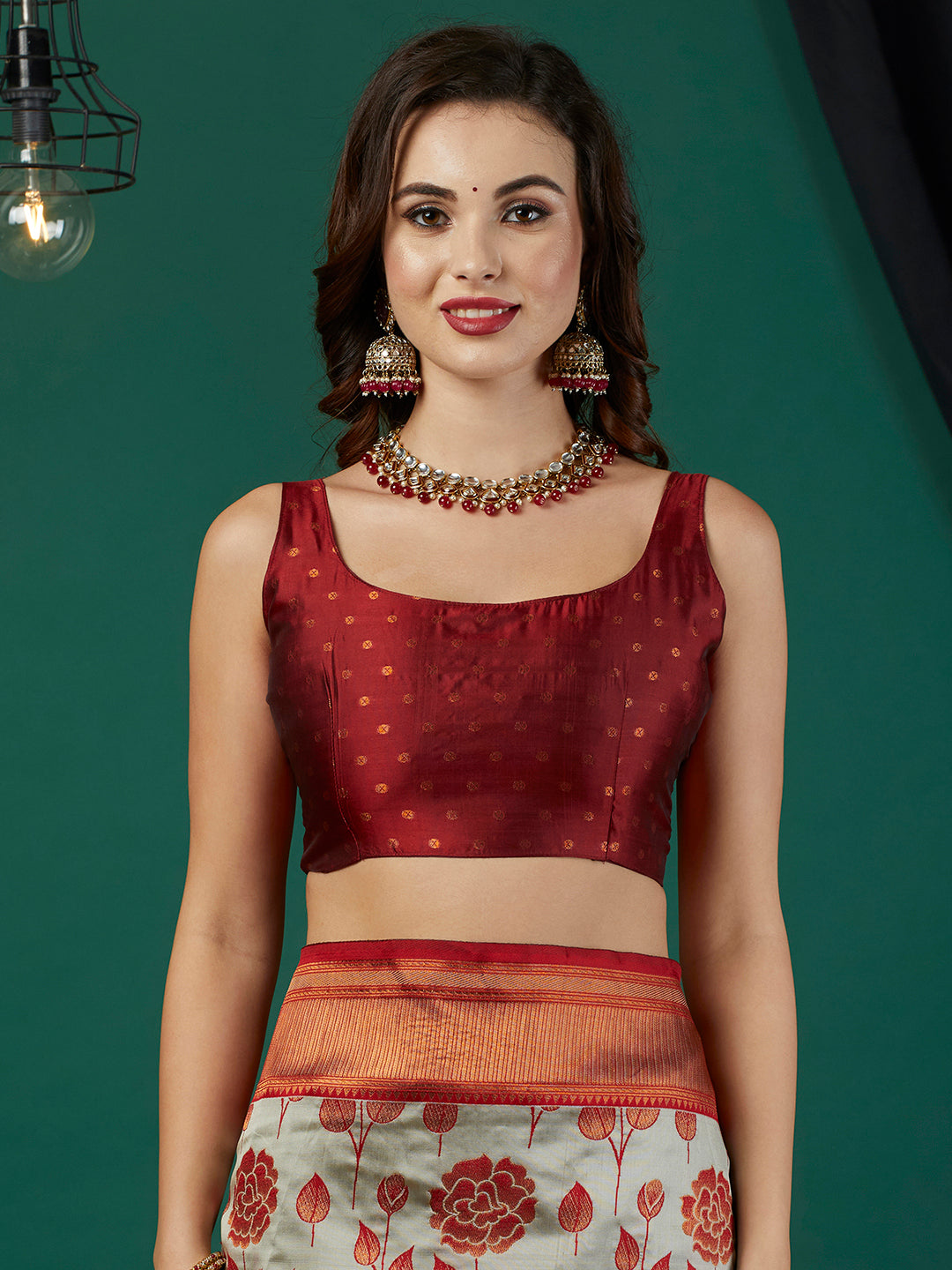 Grey Ethnic Banarasi Silk Saree With Floral Woven Designer Looks