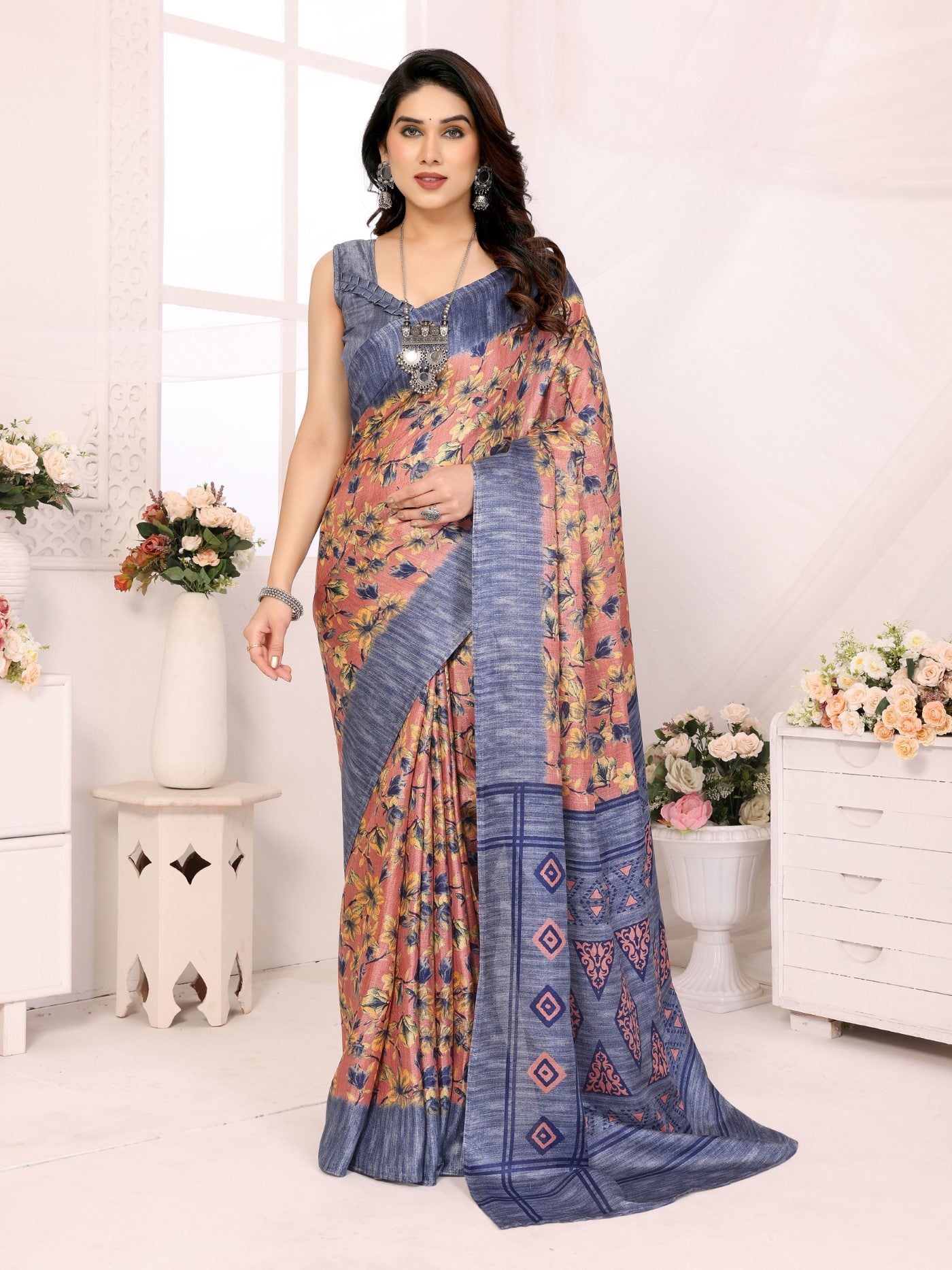 Grey Khadi Saree With Printed