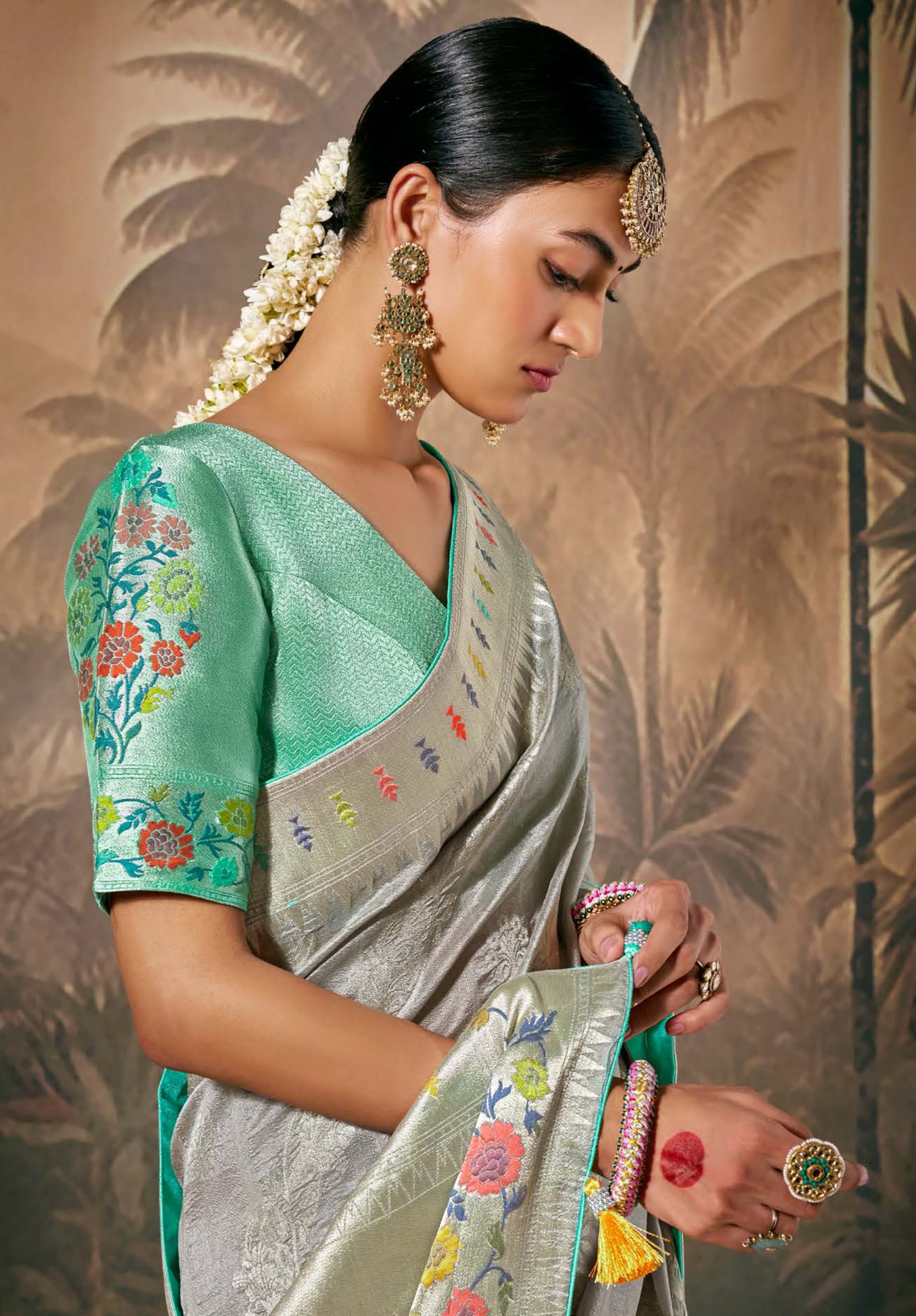 Grey Silk Saree With  Jacquard Woven