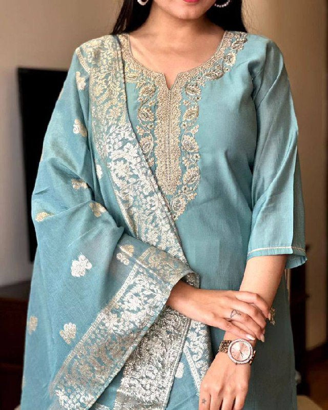 Grey Viscose Chanderi Kurta Pant With Heavy Thread Embroidery Work With Jacquard Woven Dupatta