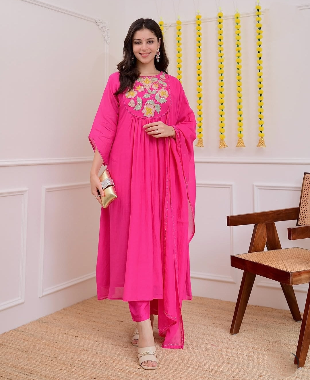 Hot Pink Chanderi Silk Kurta Pant Set With Heavy Thread Embroidery Work