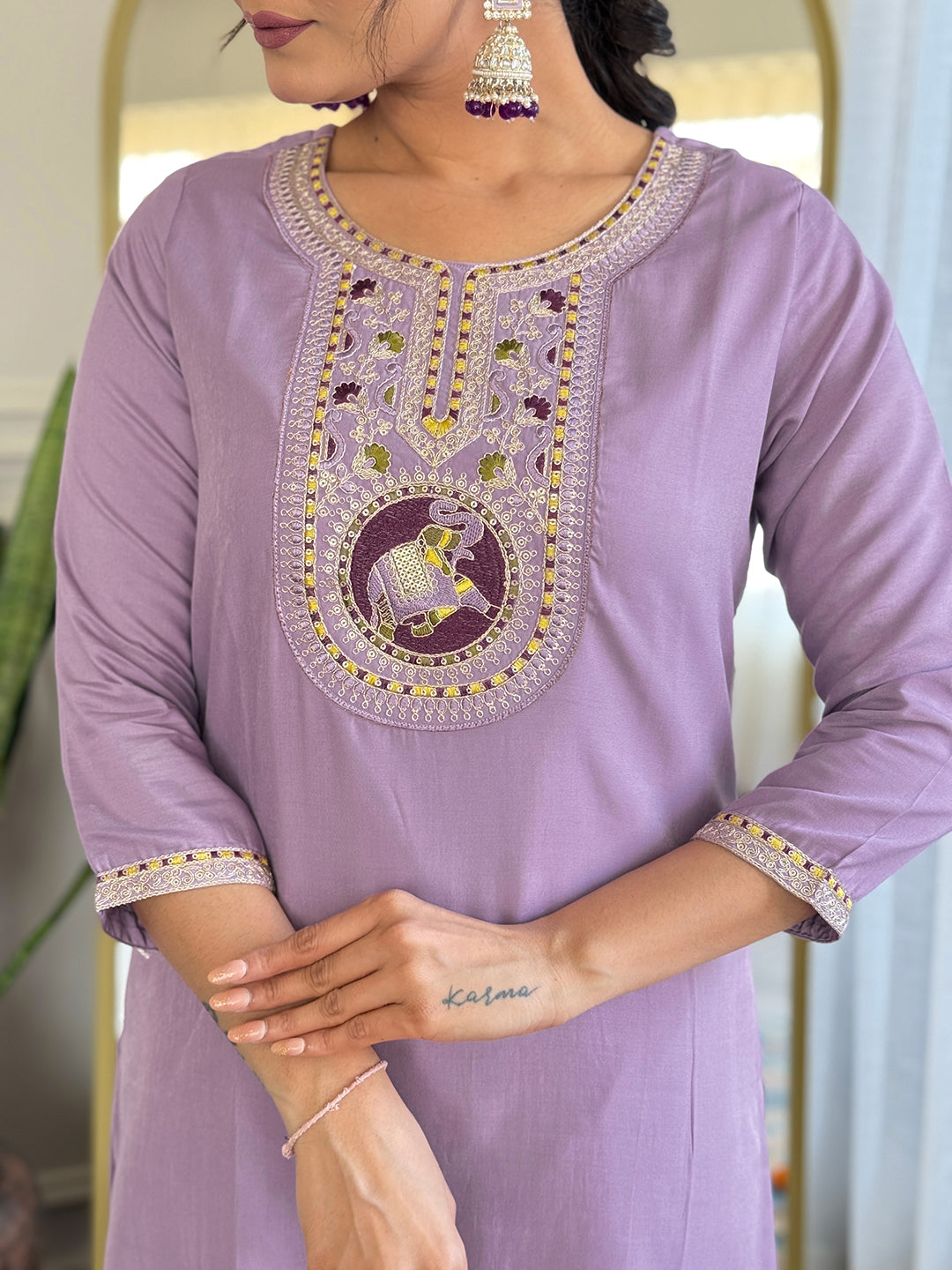 Lavender Bsy Viscose Elegant Kurta Pant Set With Embroidery Work