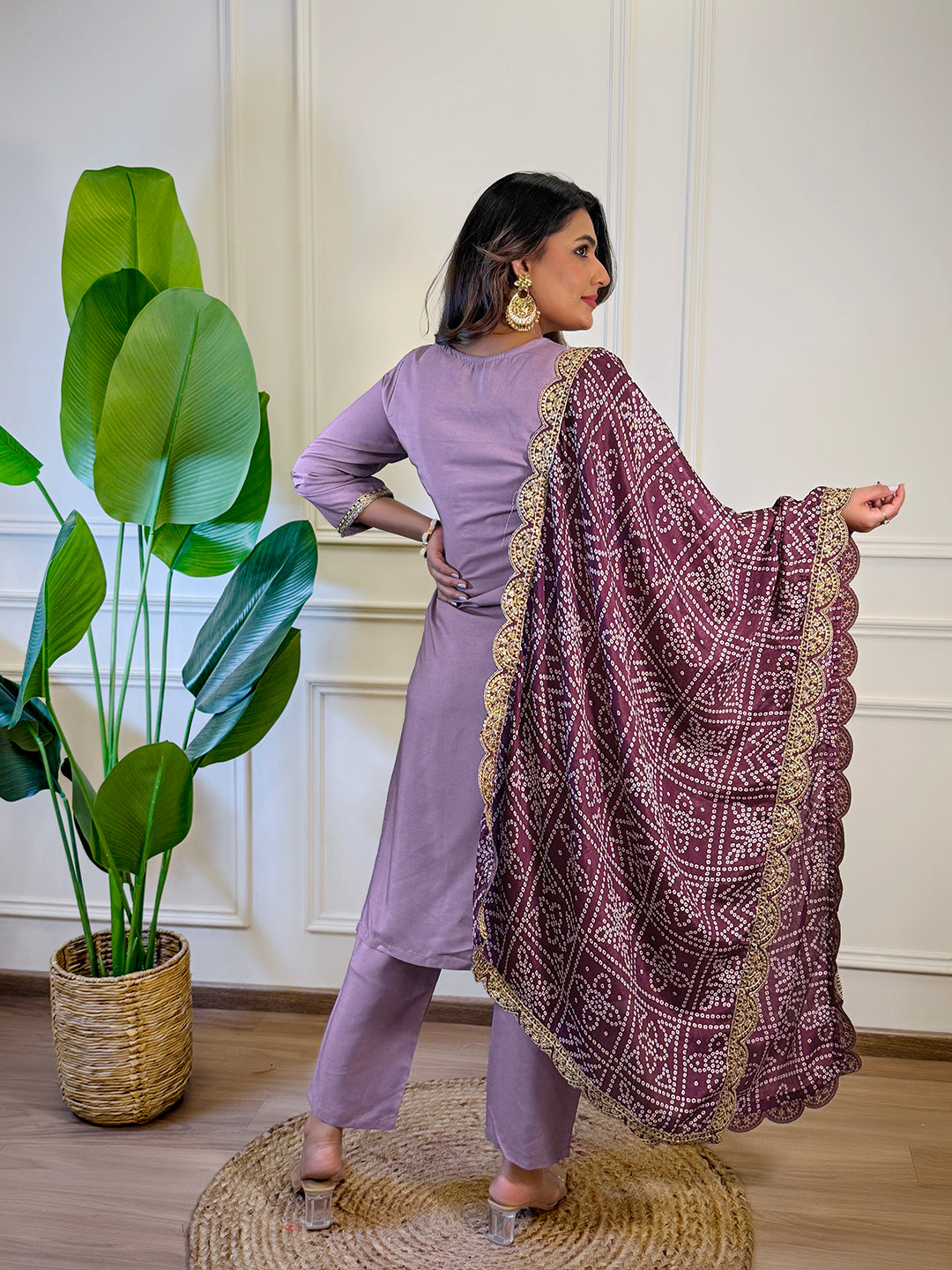 Lavender Viscose Elegant Kurta Pant Set With Embroidery Work