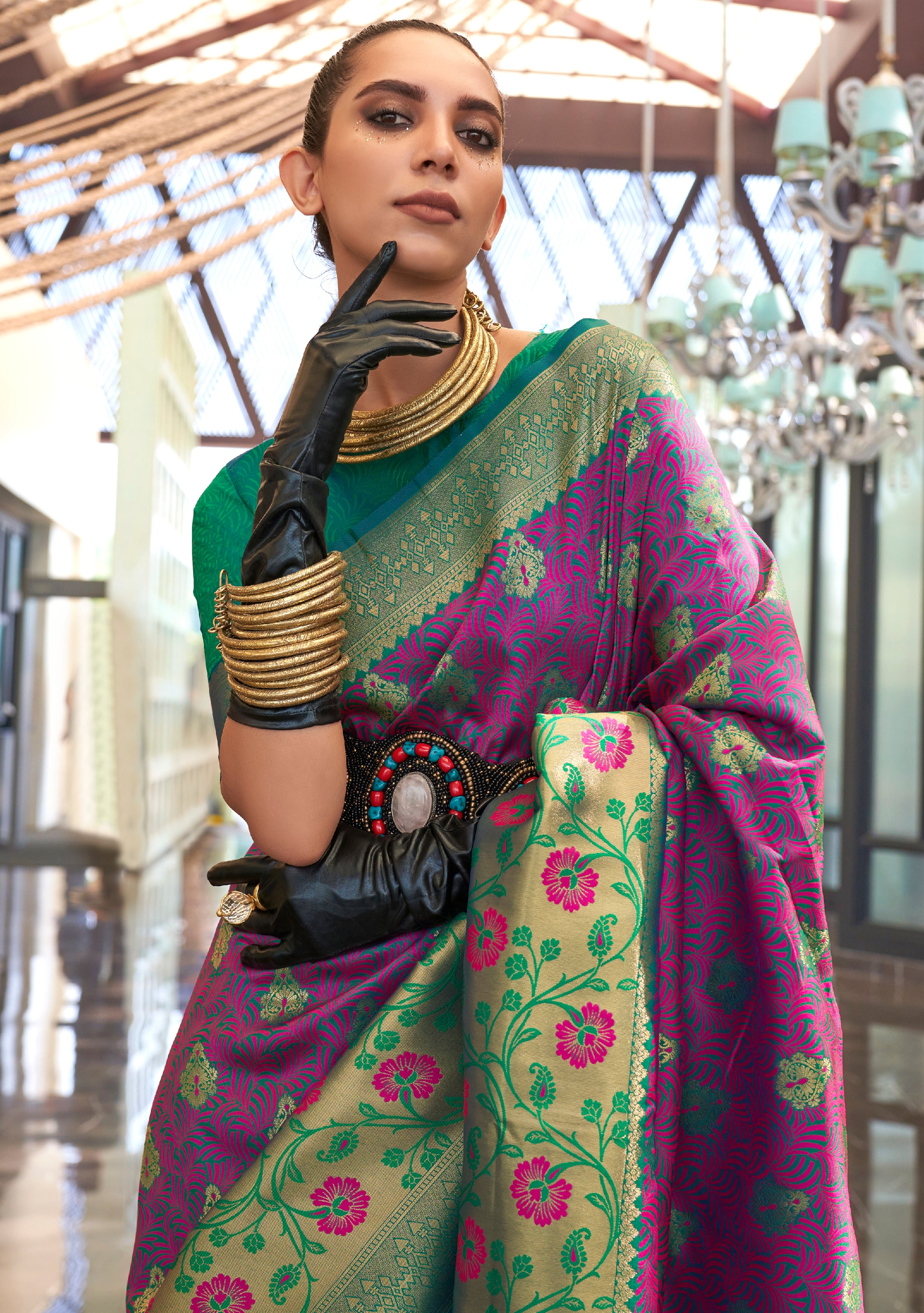 Magenta Handloom Silk Saree With  Jacquard Woven Work
