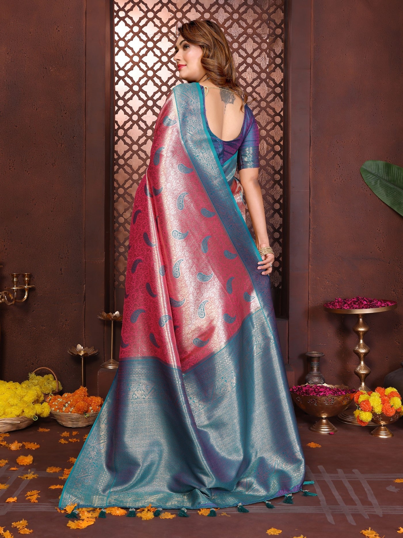 Magenta Tissue Silk Saree With Traditional Weaving