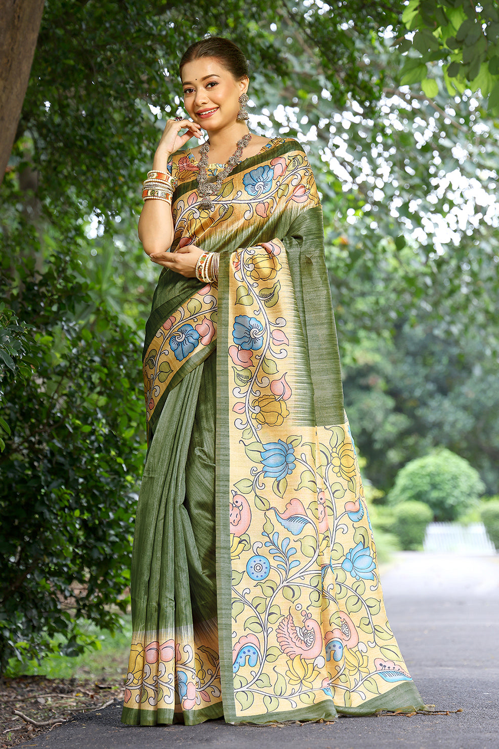 Mahendi Cotton Silk Saree with Solid Design and Printed Pallu