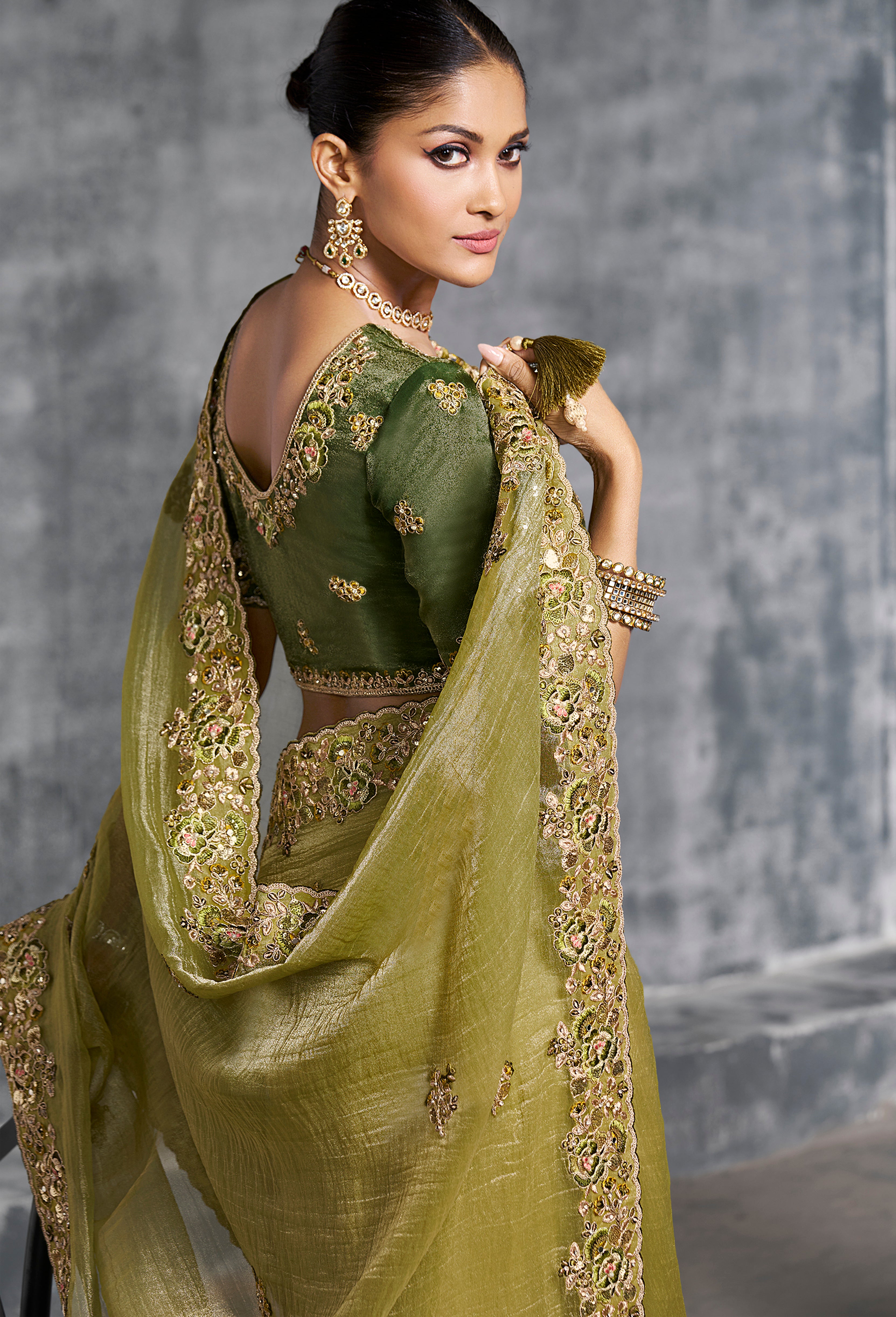 Mehendi Saree With  Thread Embroidery Work ,Hand-Finished Stone & Mirror work With Embroidery Blouse