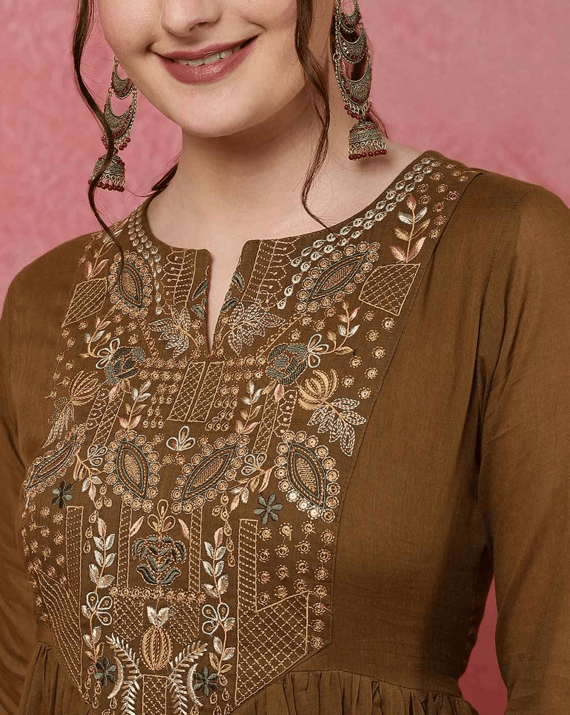 Mehendi Viscose Chanderi Kurta Pant Set With Heavy Thread Embroidery Work