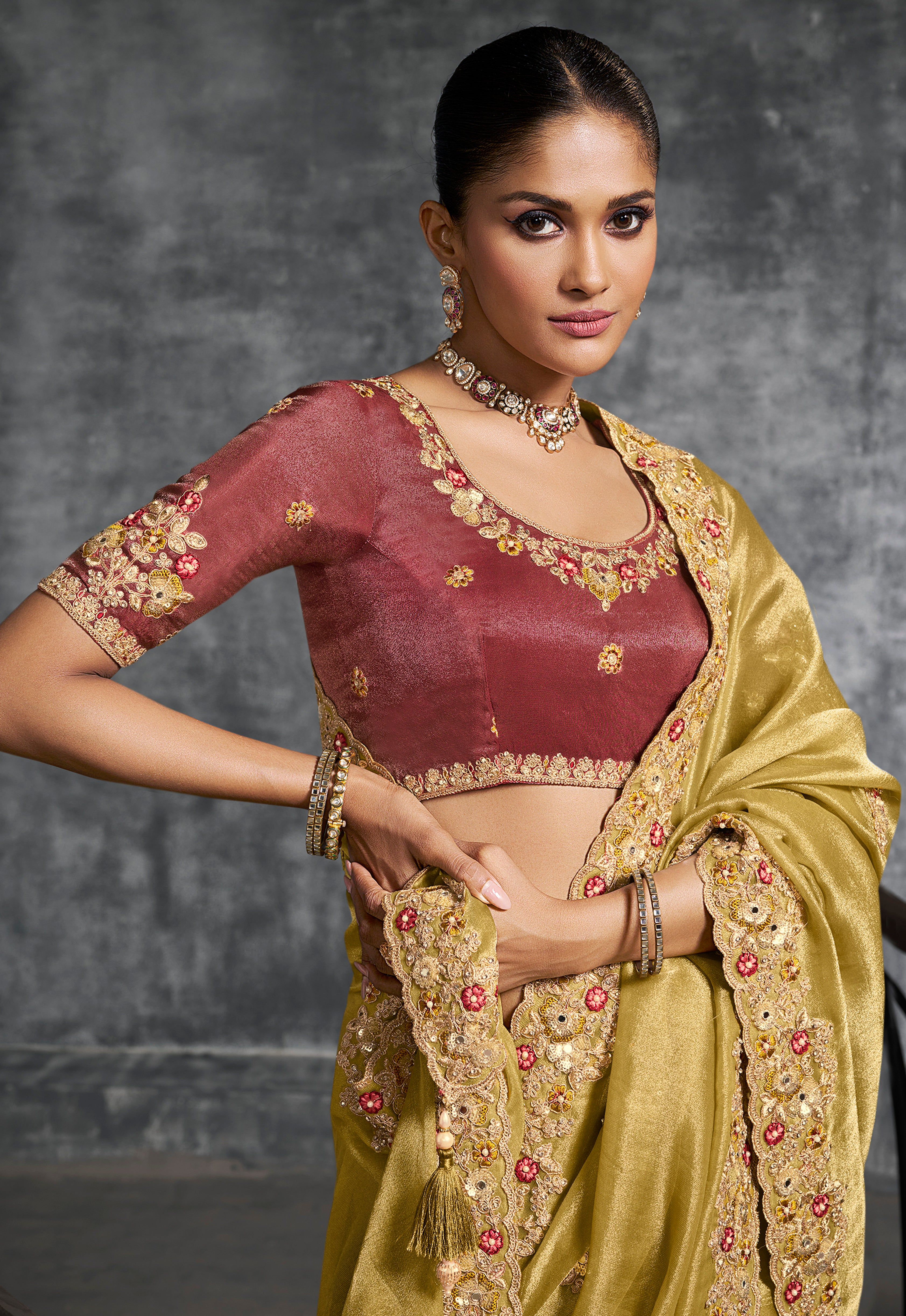 Mustard Saree With  Thread Embroidery Work ,Hand-Finished Stone & Mirror work With Embroidery Blouse