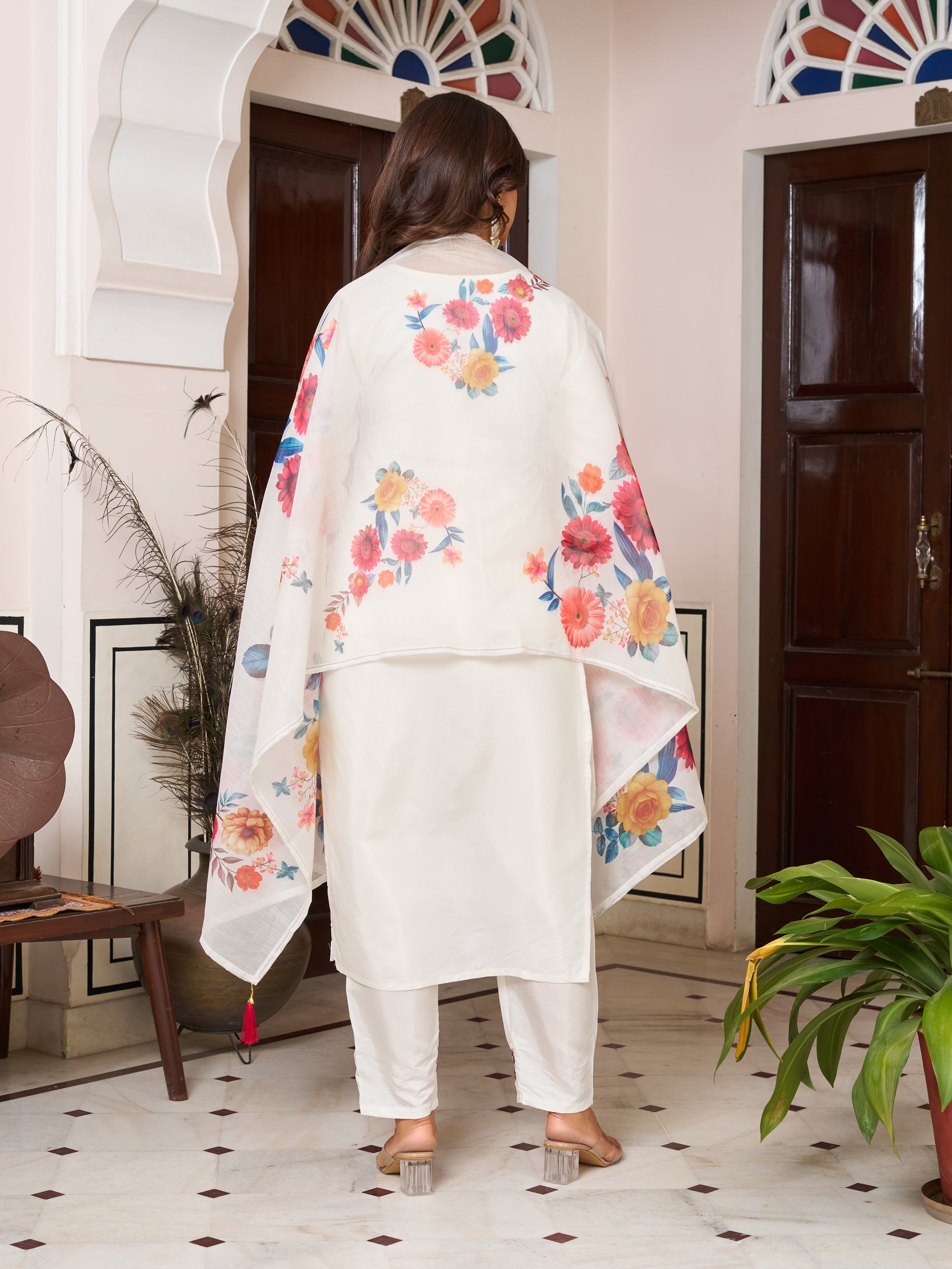 Off White Chanderi Silk Kurta Pant Set With Heavy Thread Embroidery Work With Printed Dupatta