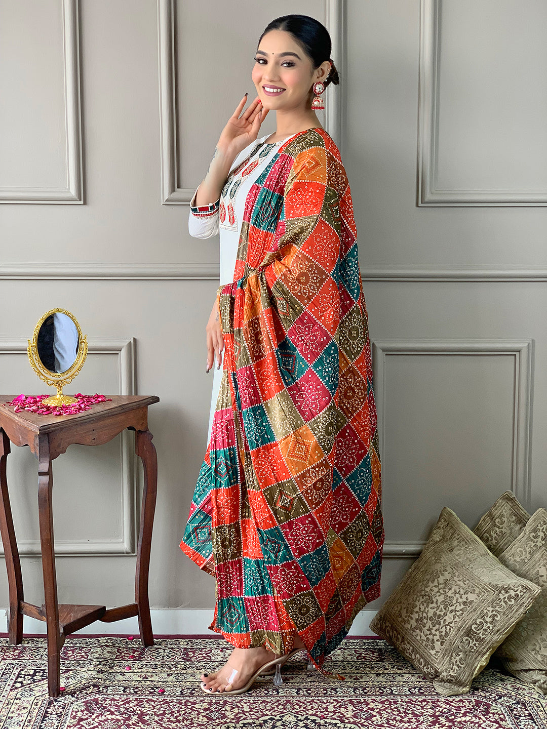 Off White Viscose Elegant Kurta Pant Set With Embroidery Work