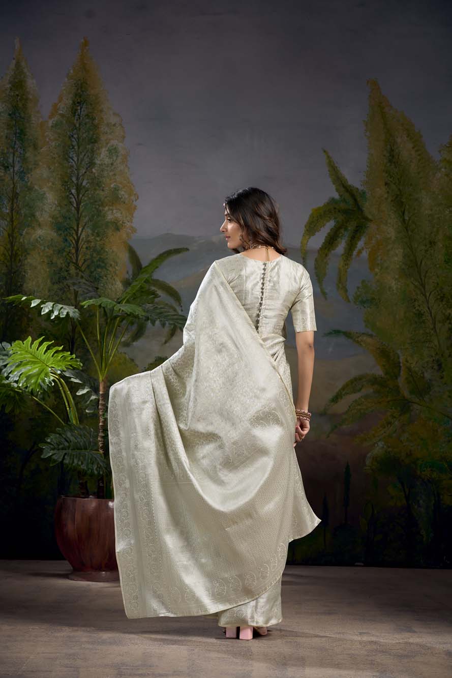 Off white Kanjivaram Saree with Stunning Zari Work
