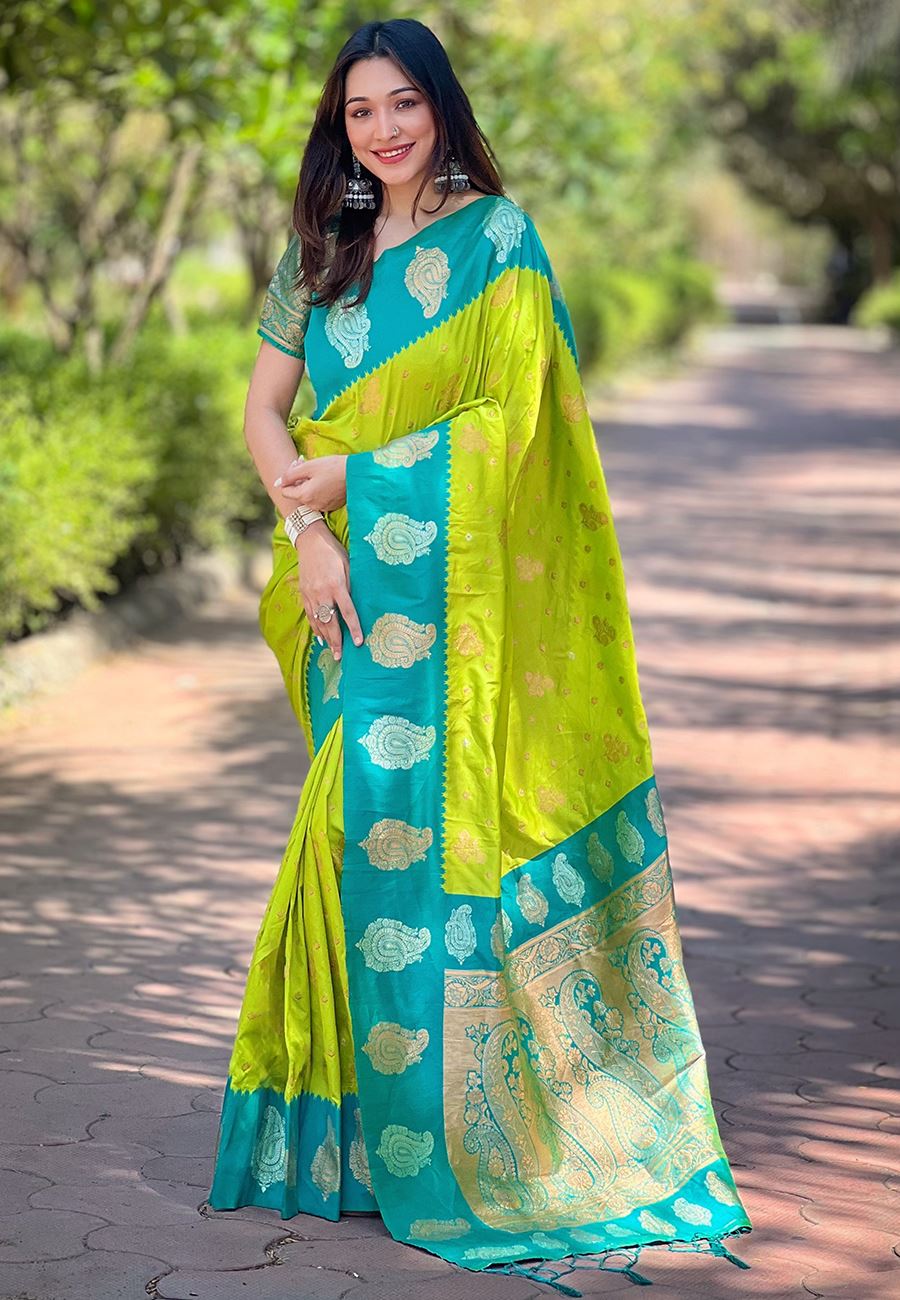 Olive Silk Blend Saree With Floral Border Zari Woven Work