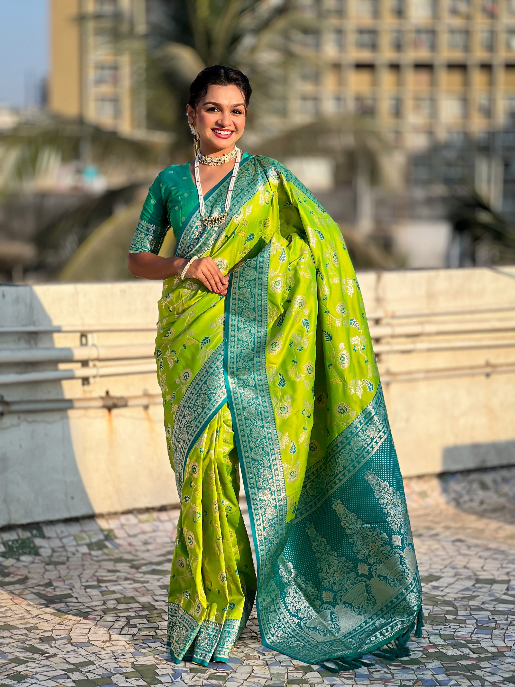 Parrot Banarasi Silk Weaving Meenakari Designer Heavy Looks Saree
