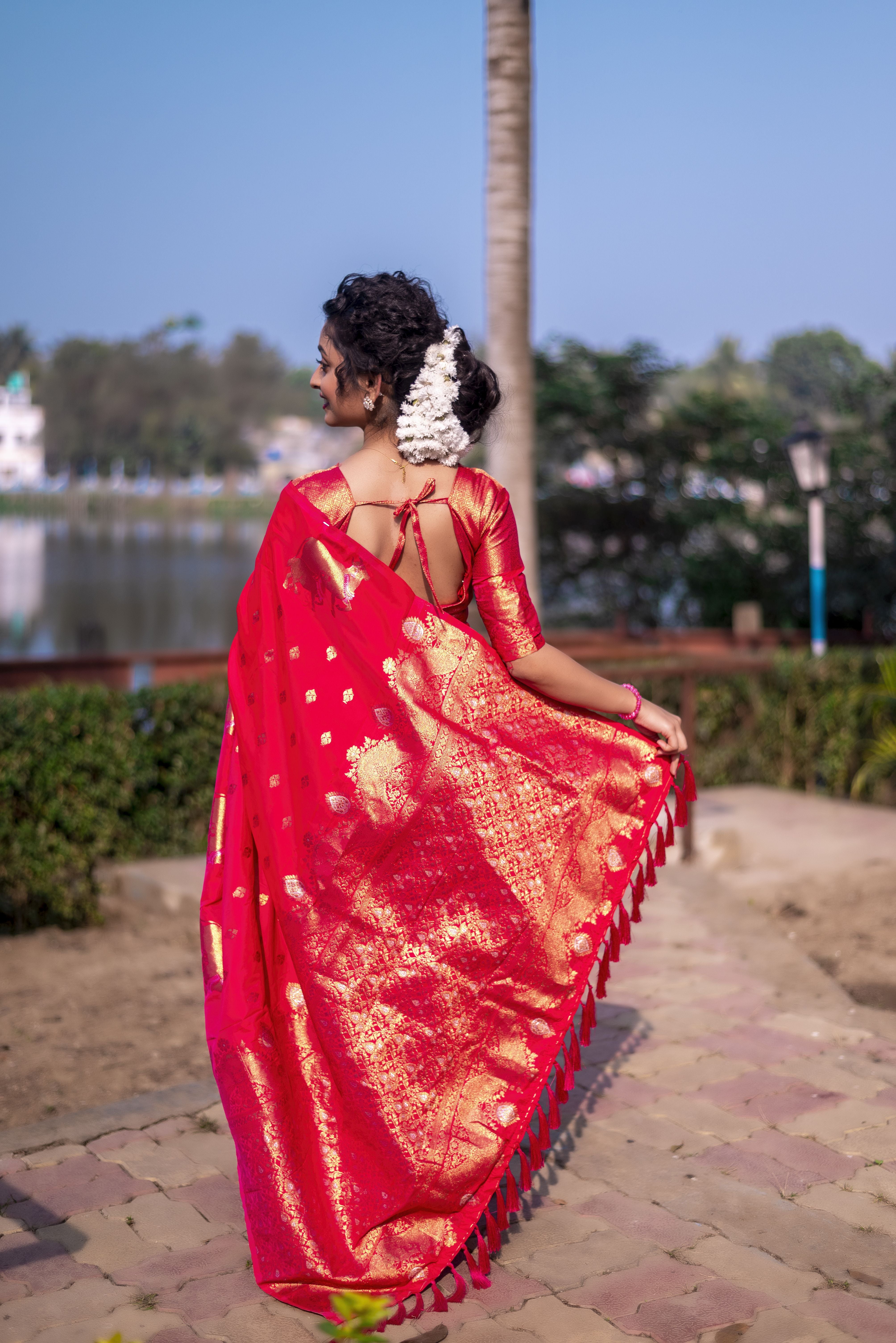 Pink Beautiful Woven Jari Nandi Designer Moonga Silk Saree