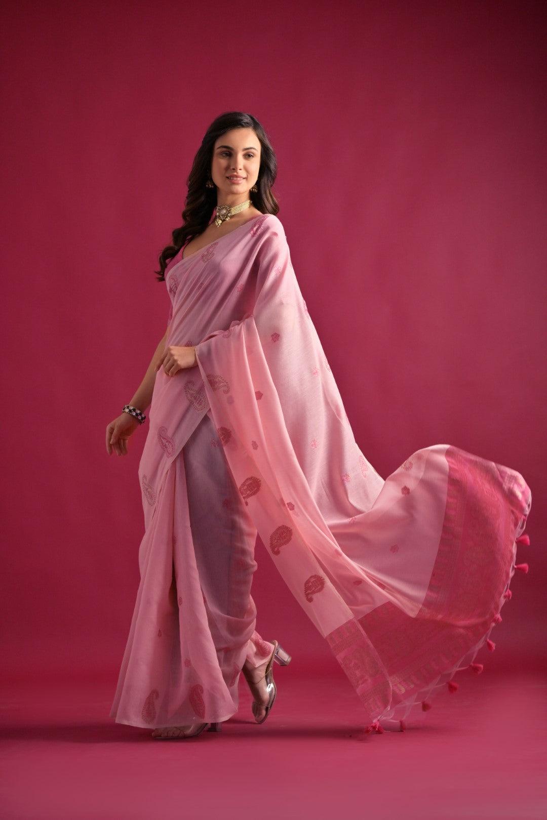 Pink Mul Cotton Saree with Keri Pallu and Butti Weaves