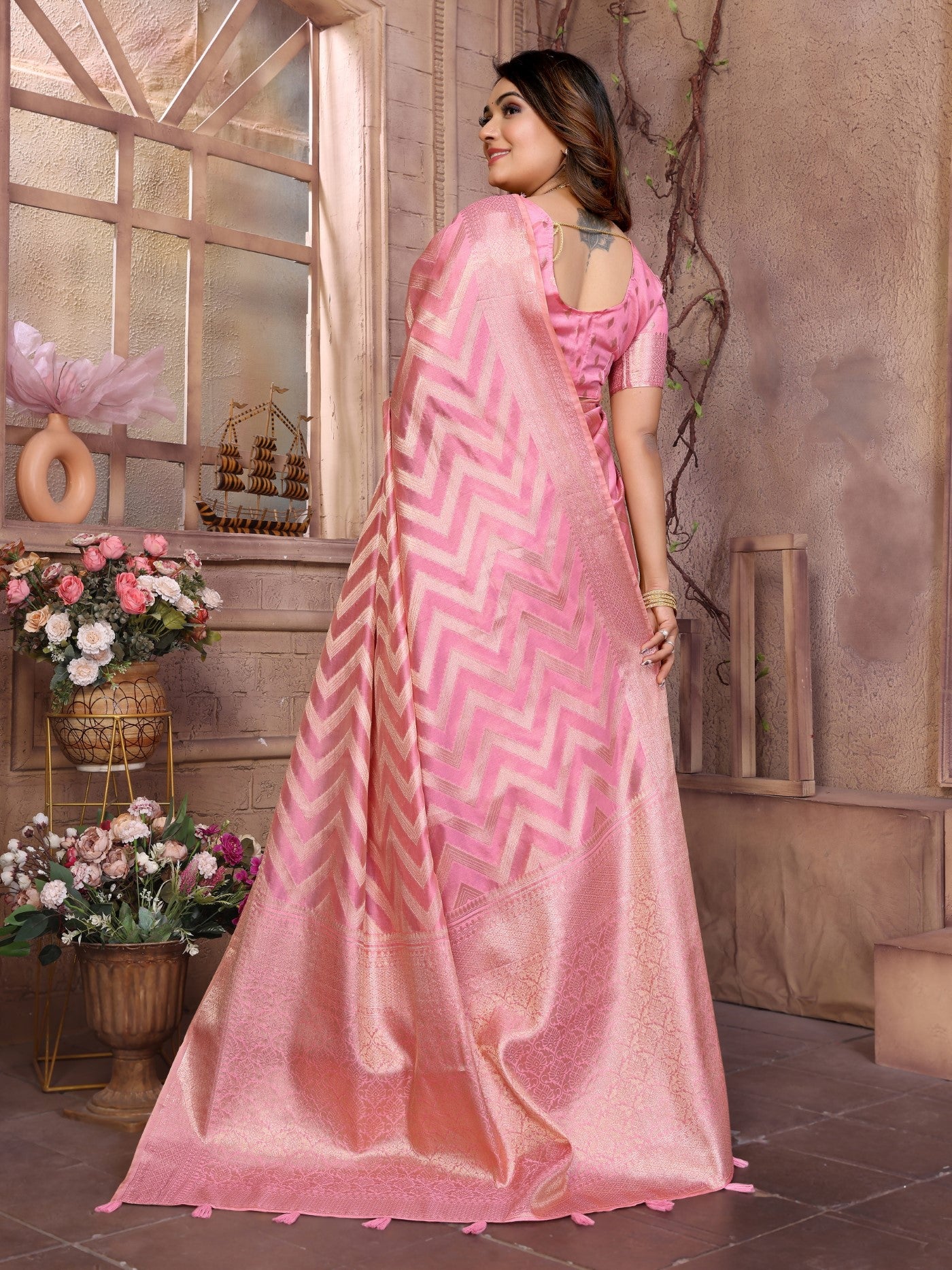 Pink Soft Organza Silk Saree With Elegant Weaving
