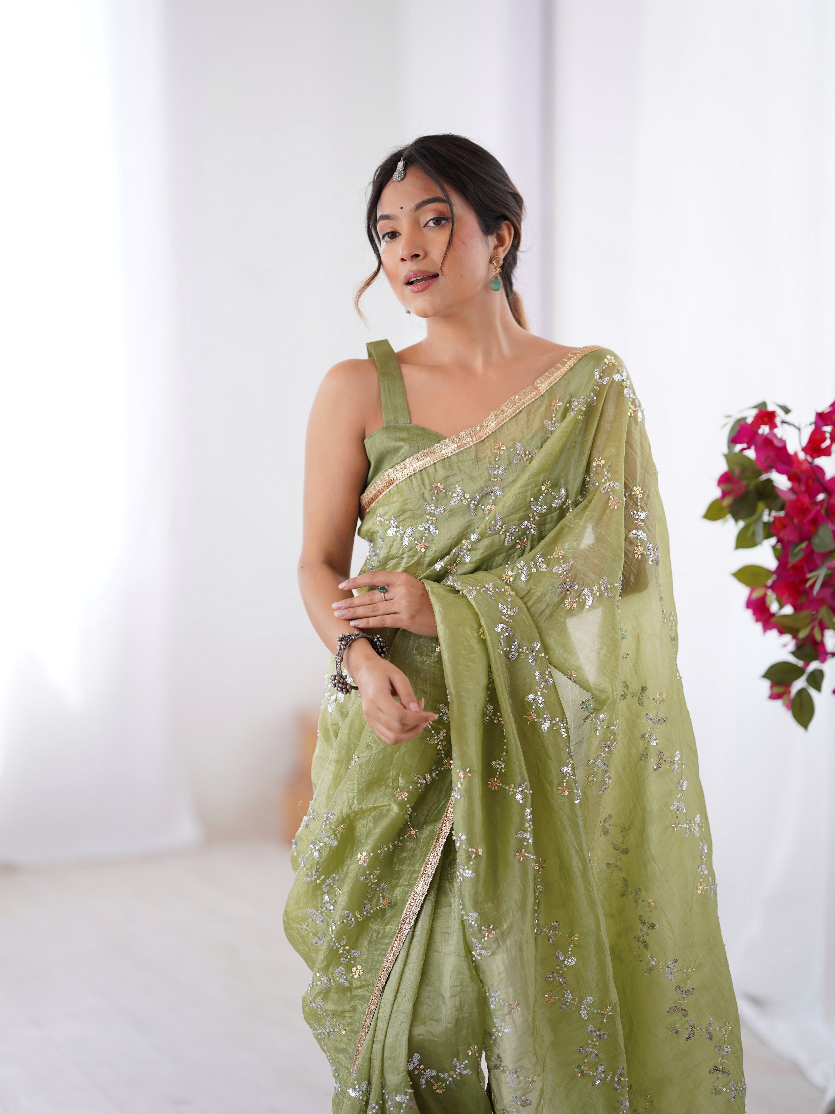 Pista Gold Crush Designer Sequins And Mofis Work Saree