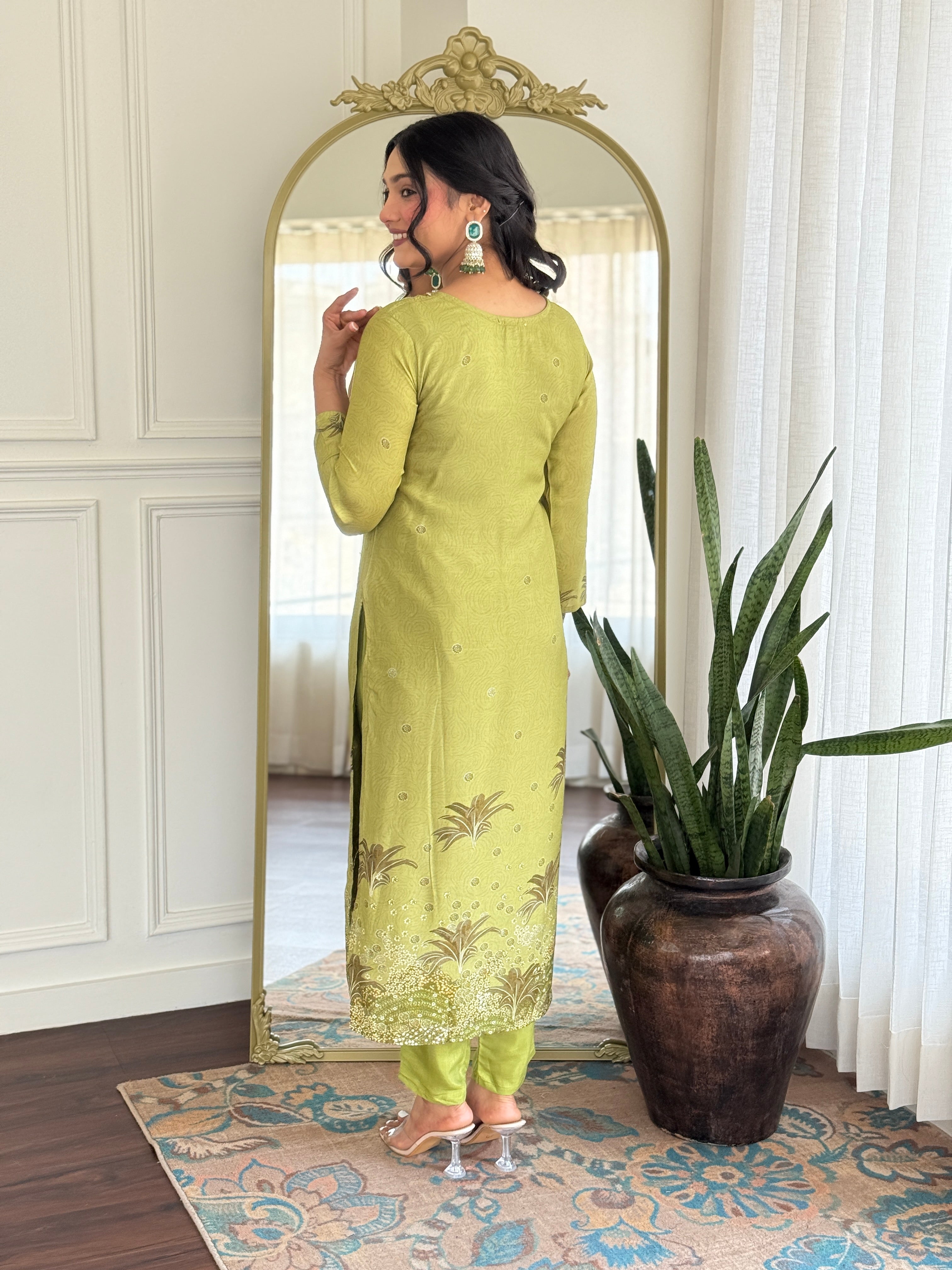 Pista Green Pure Muslin Kurta Pant Set With Heavy Thread Embroidery Work With Digital Print