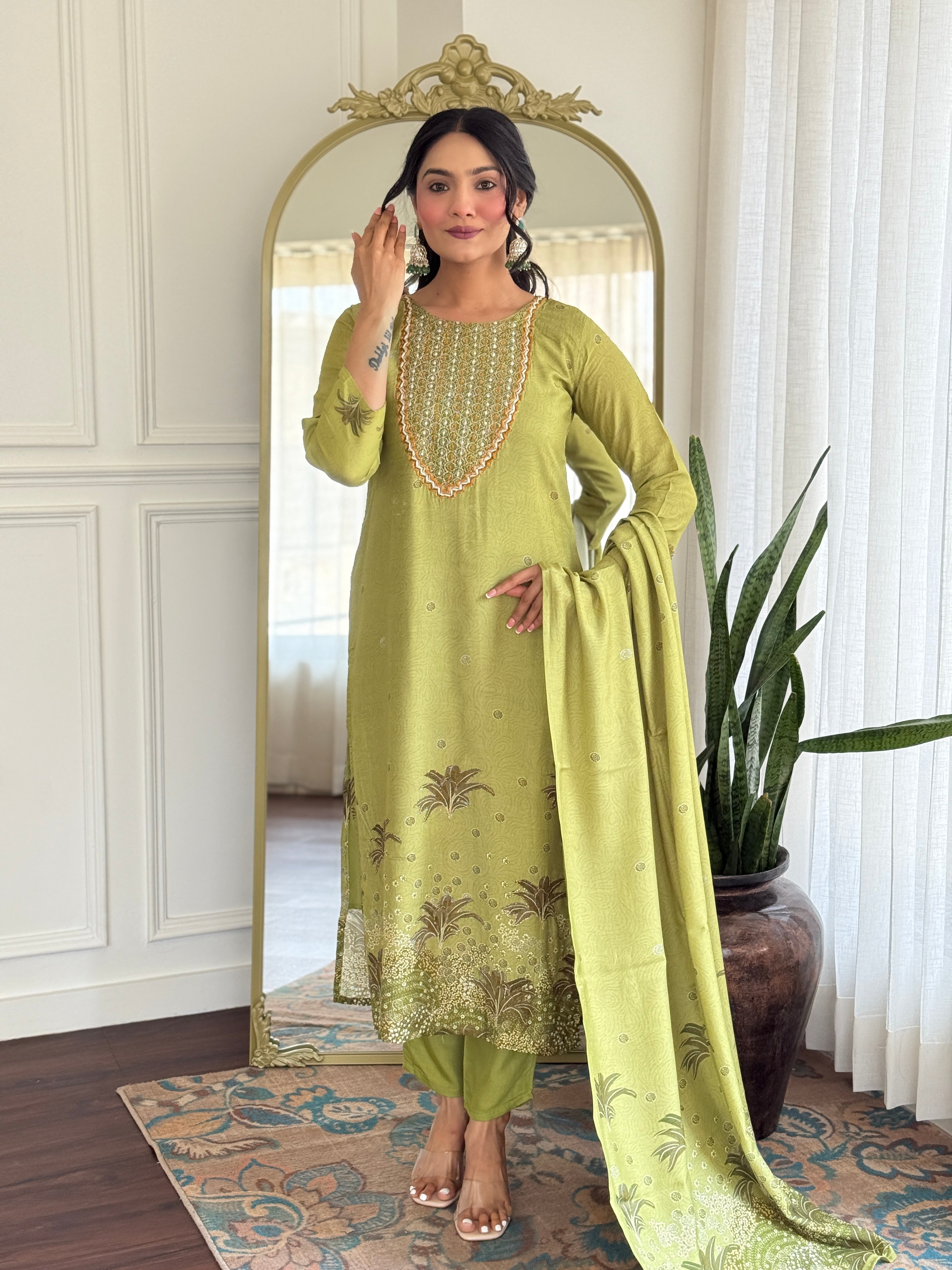 Pista Green Pure Muslin Kurta Pant Set With Heavy Thread Embroidery Work With Digital Print