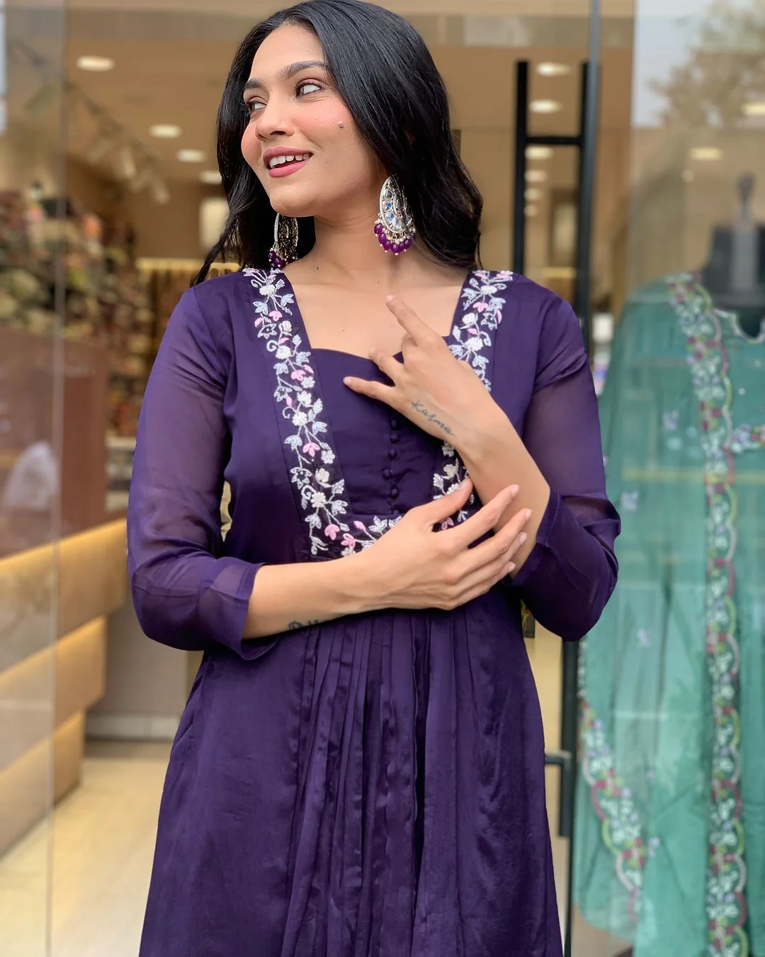 Purple Viscose Rayon Kurta Pant Set With Embroidery Work