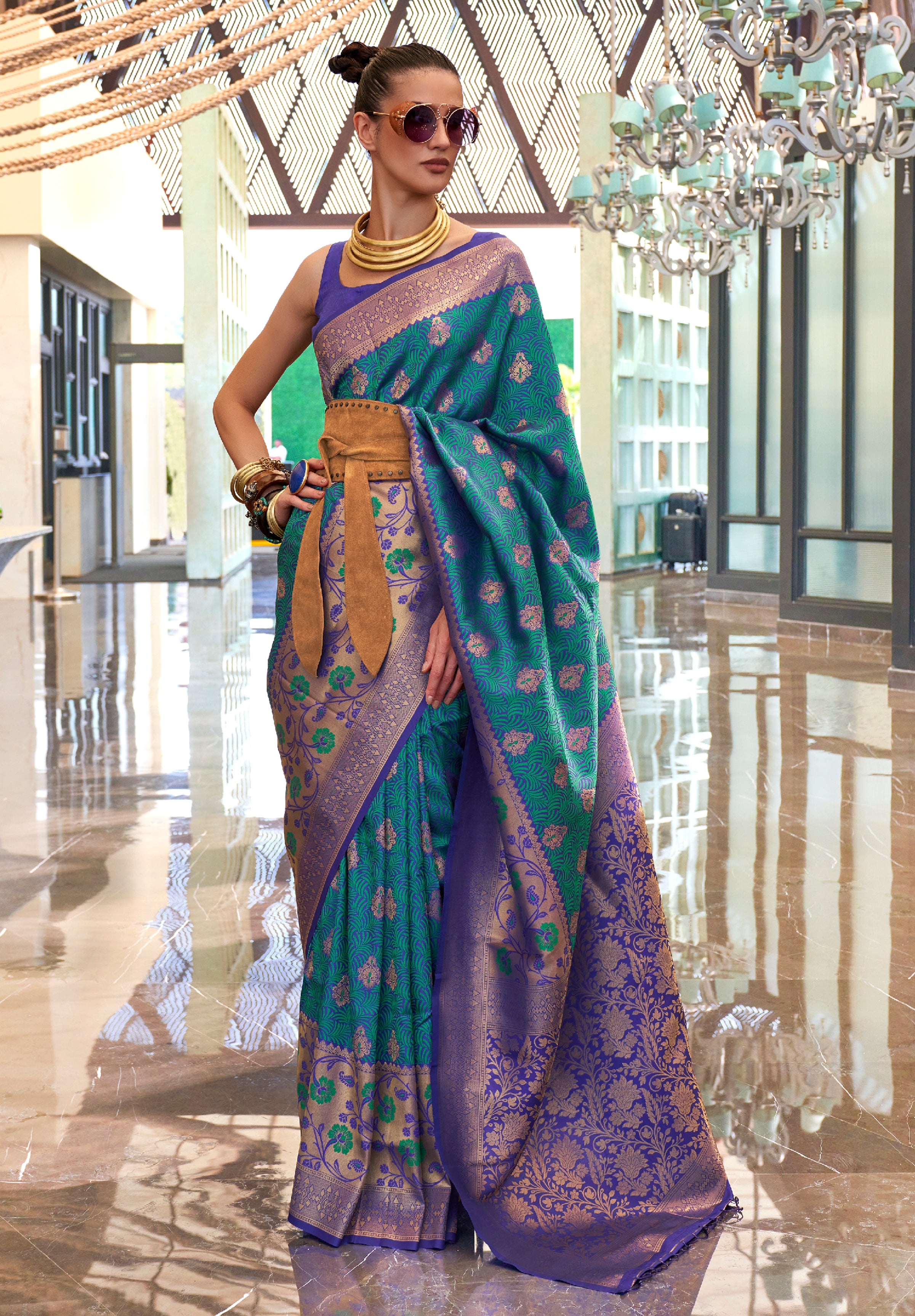 Rama Green Handloom Silk Saree With  Jacquard Woven Work