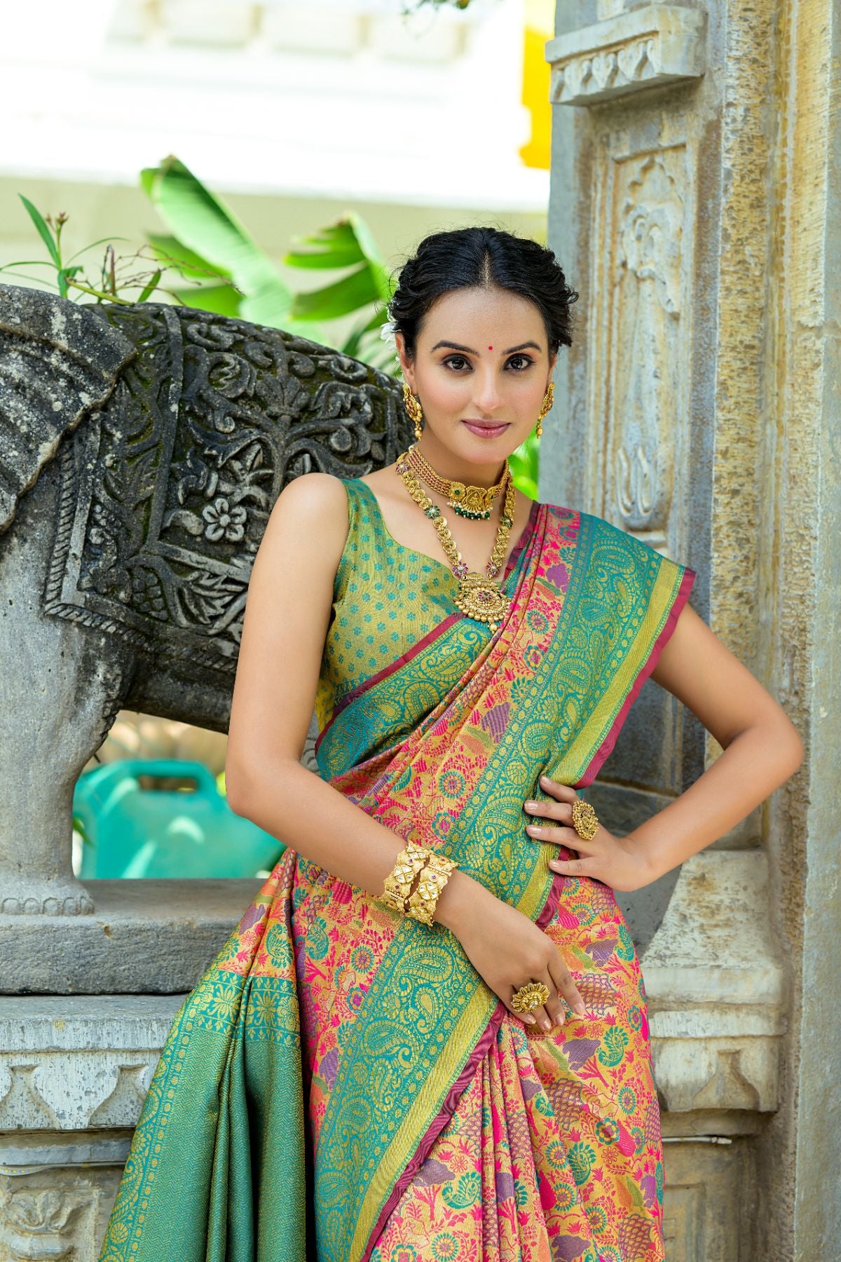 Rama Kanjivaram Saree with Zari Design and Pallu