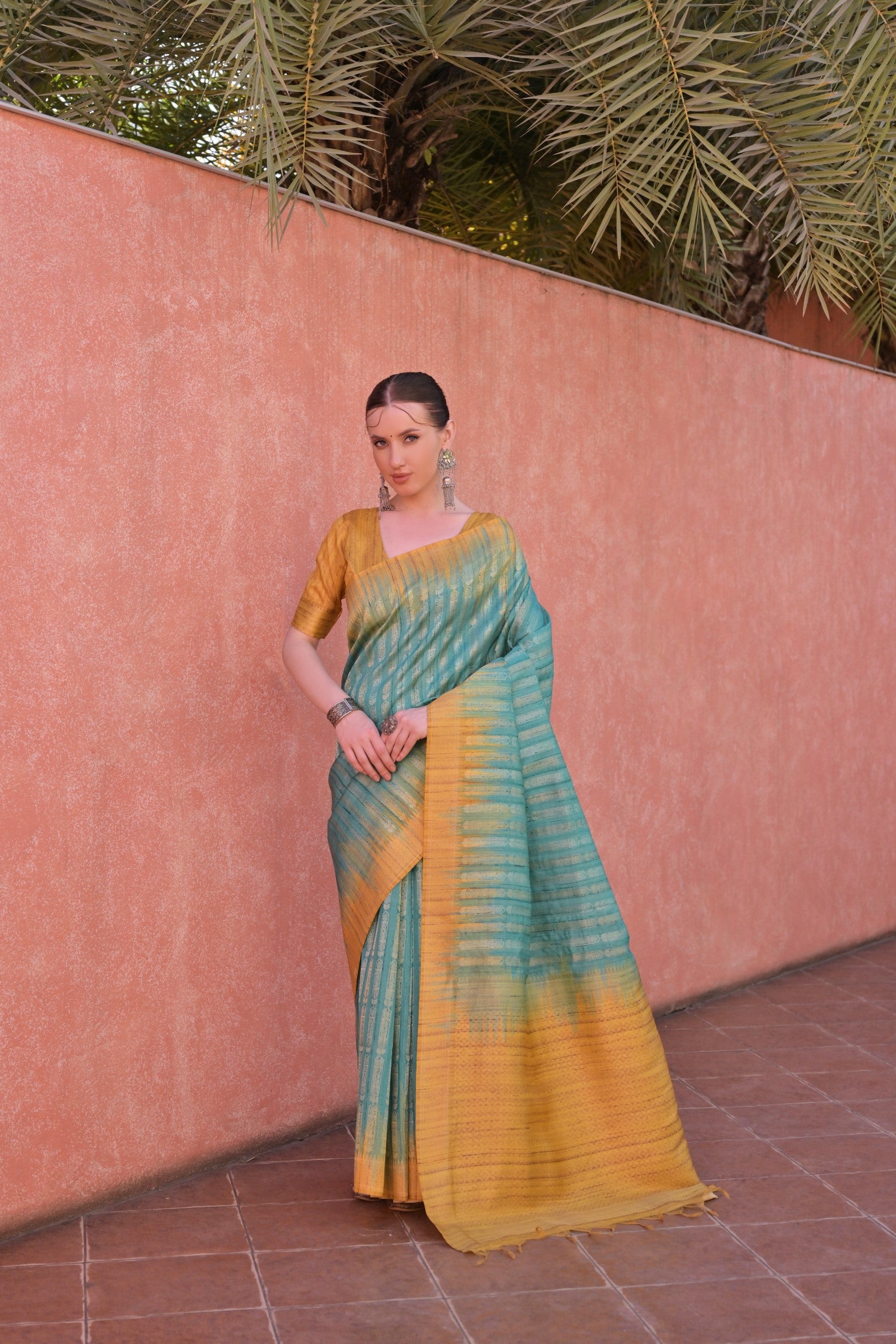 Rama Tussar Silk Saree with Ethnic Motifs and Contrast Pallu