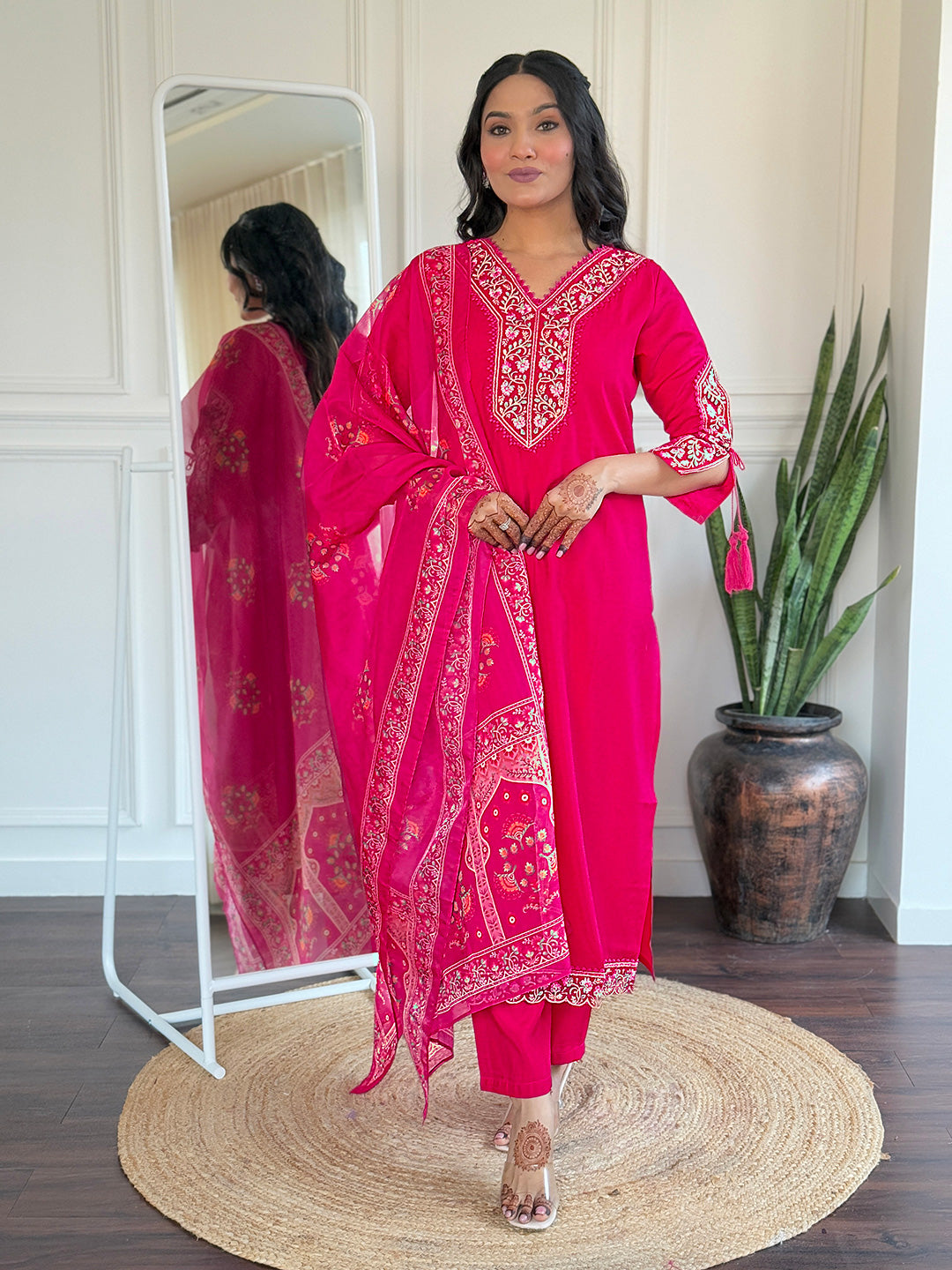Rani Bsy Viscose Elegant Kurta Pant Set With Thread Work