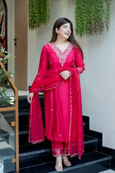Rani Pink Viscose Chanderi Kurta Pant Set With Heavy Thread Embroidered Work