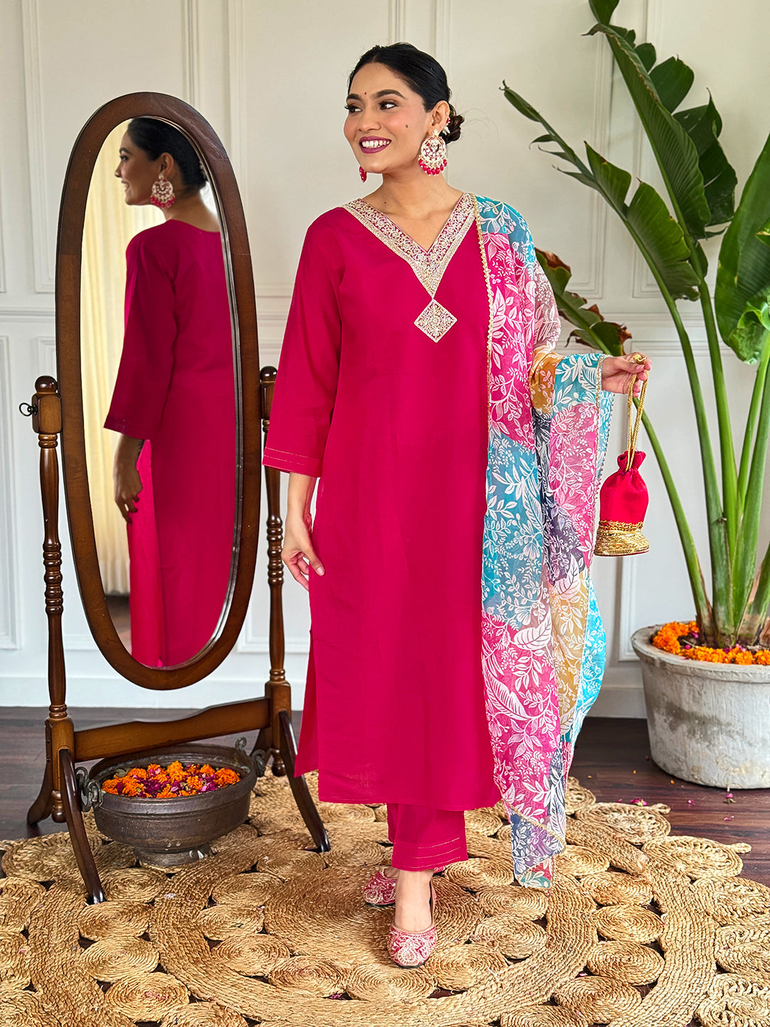 Red Chanderi Silk Elegant Kurta Pant Set With Embroidery Work