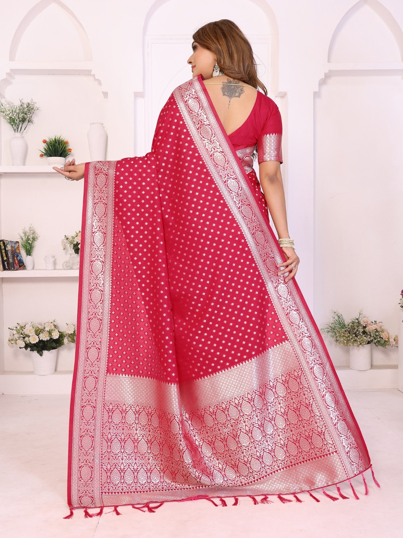 Red Georgette Silk Saree With Classic Zari Weaving