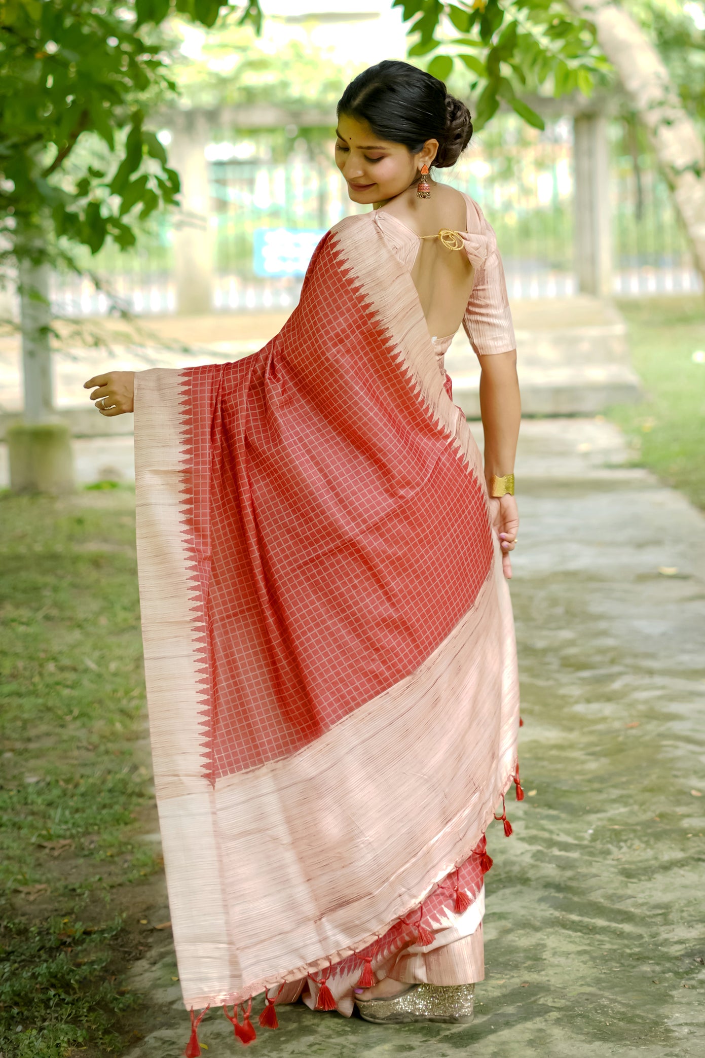 Red Tussar Silk Saree with Checks and Contrast Pallu