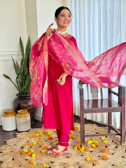 Red Viscose Elegant Kurta Pant Set With Embroidery Work
