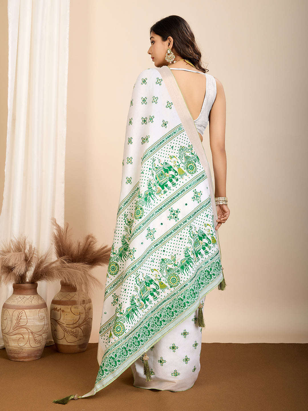 Table Printed Designer Hand Work Off White Blended Coton Saree