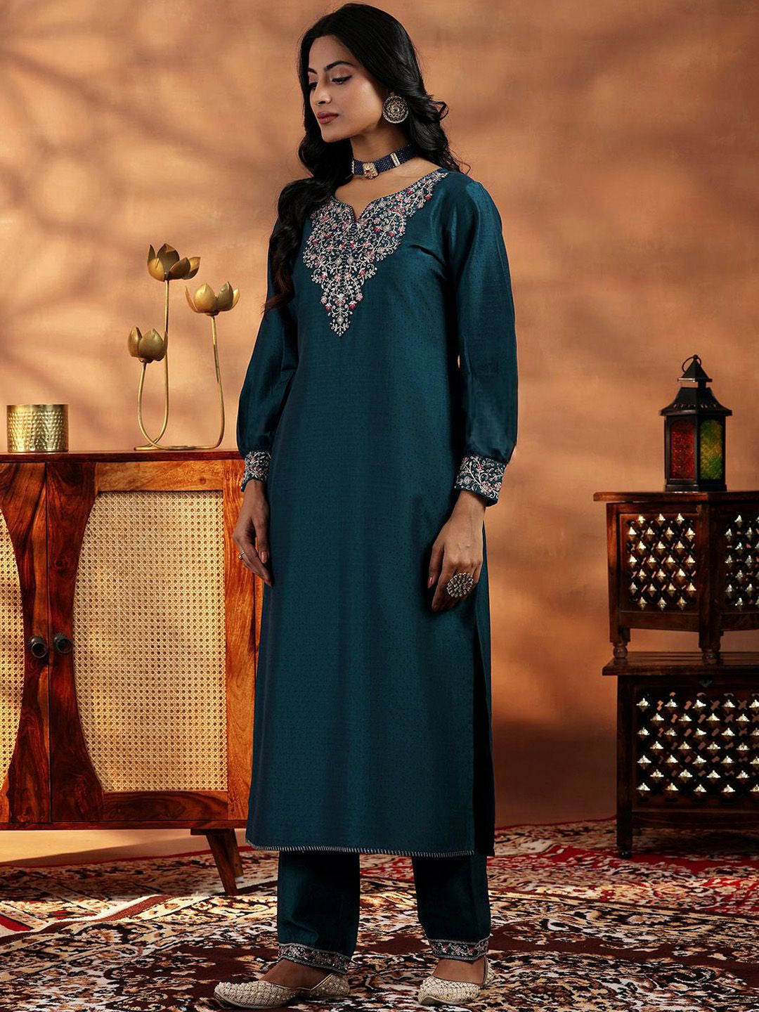 Teal Blue Vichitra Kurta Pant Set With Heavy Thread Embroidery Work