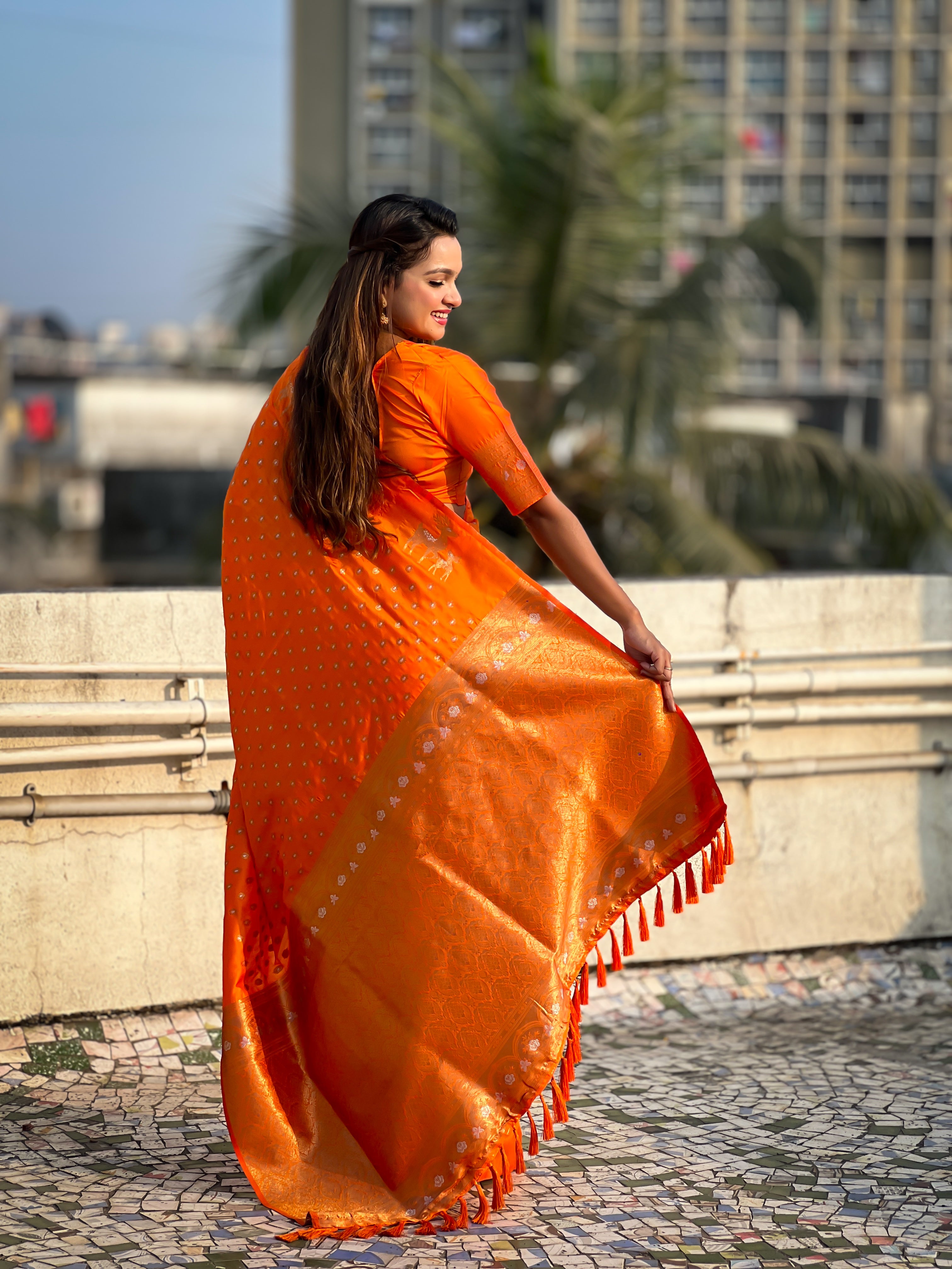 Weaving Dual Jari Designer Orange Soft Silk Ethnic Saree