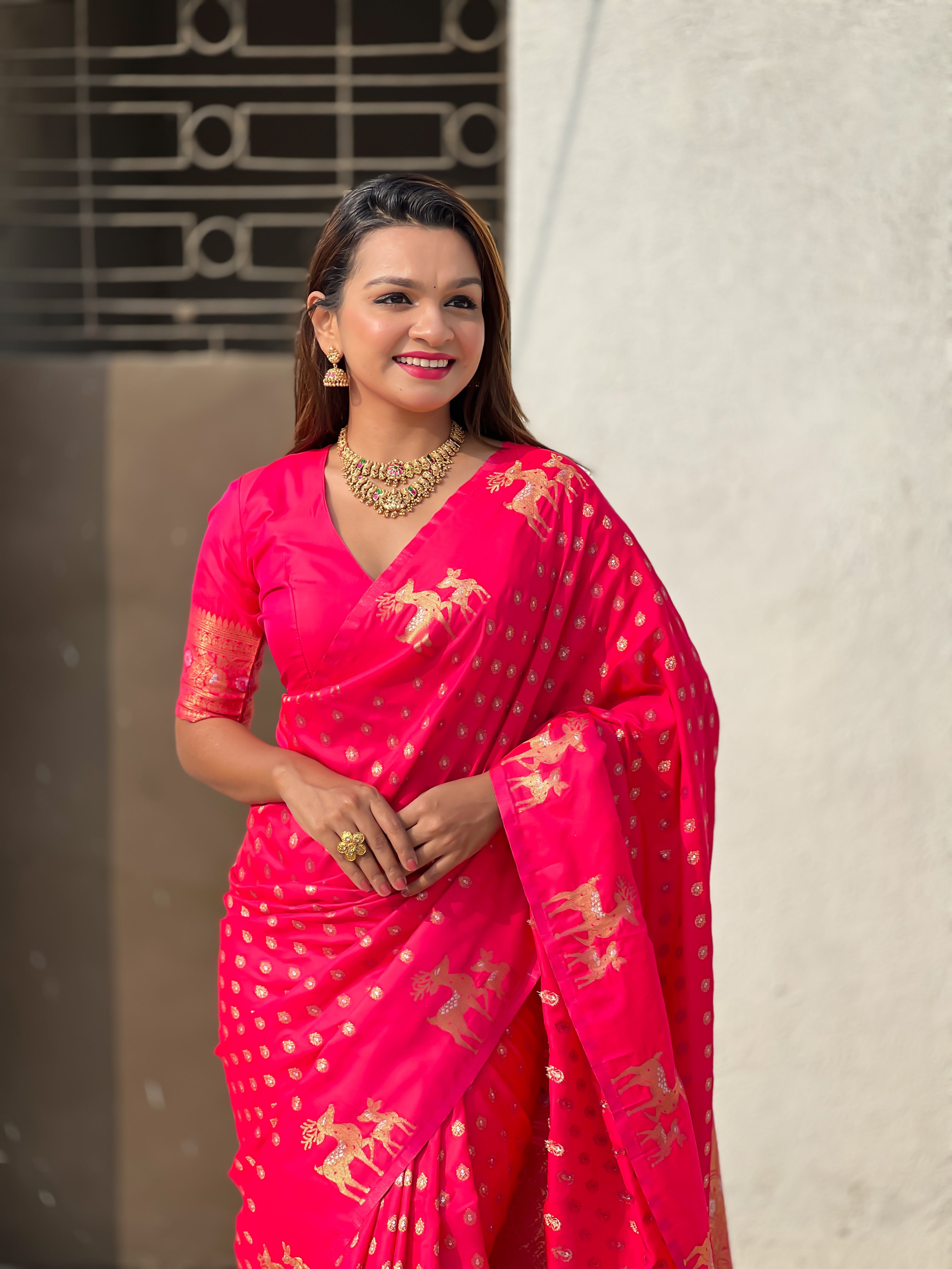 Weaving Dual Jari Designer Pink Soft Silk Ethnic Saree