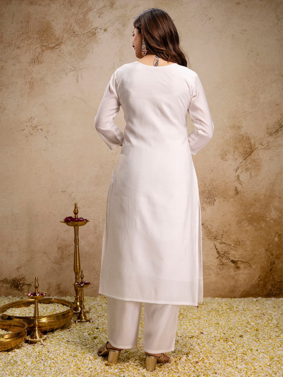 White Roman Kurta Pant Set With Heavy Thread Embroidery Work